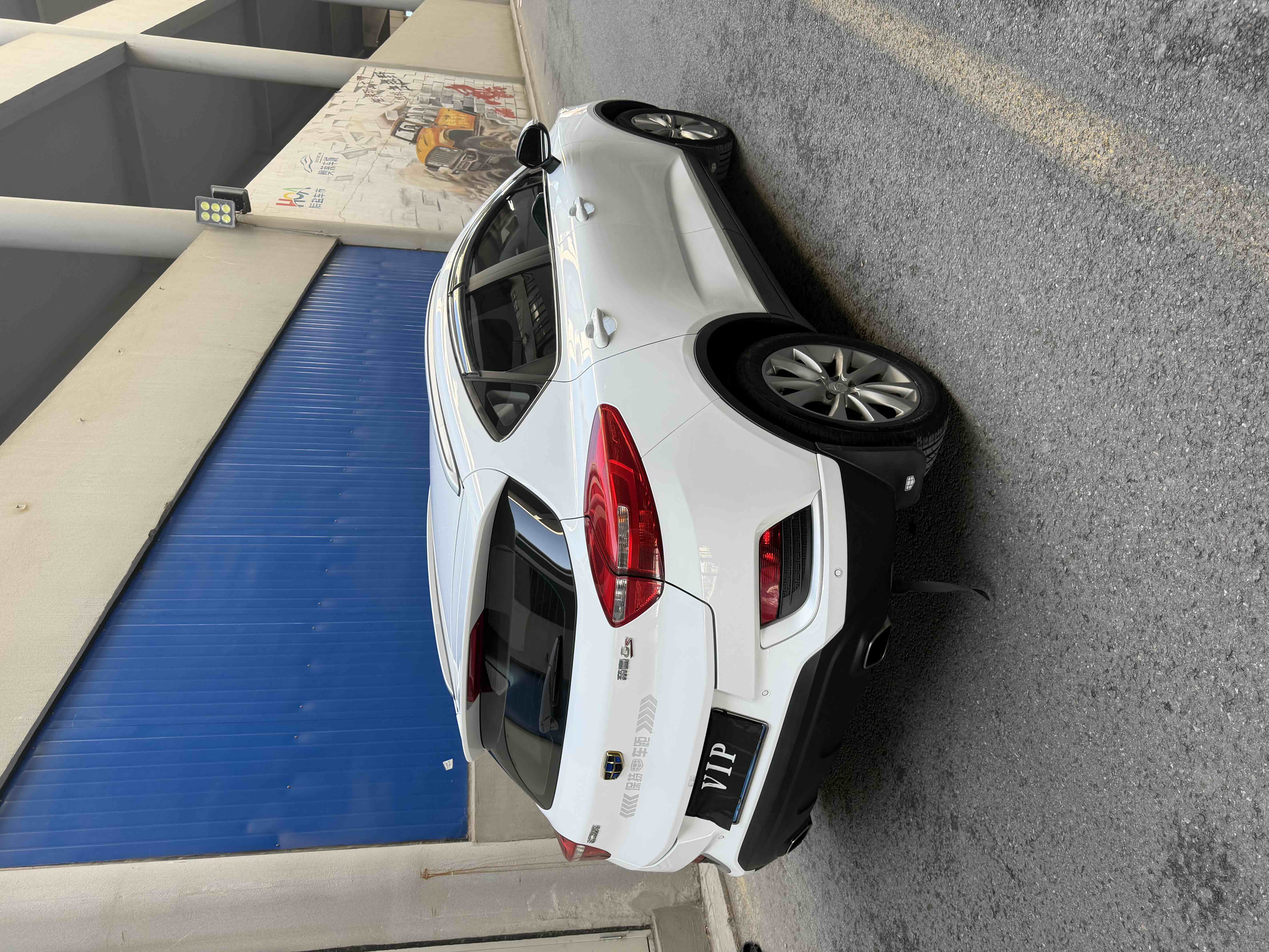 Emgrand GS 2018 car image #5