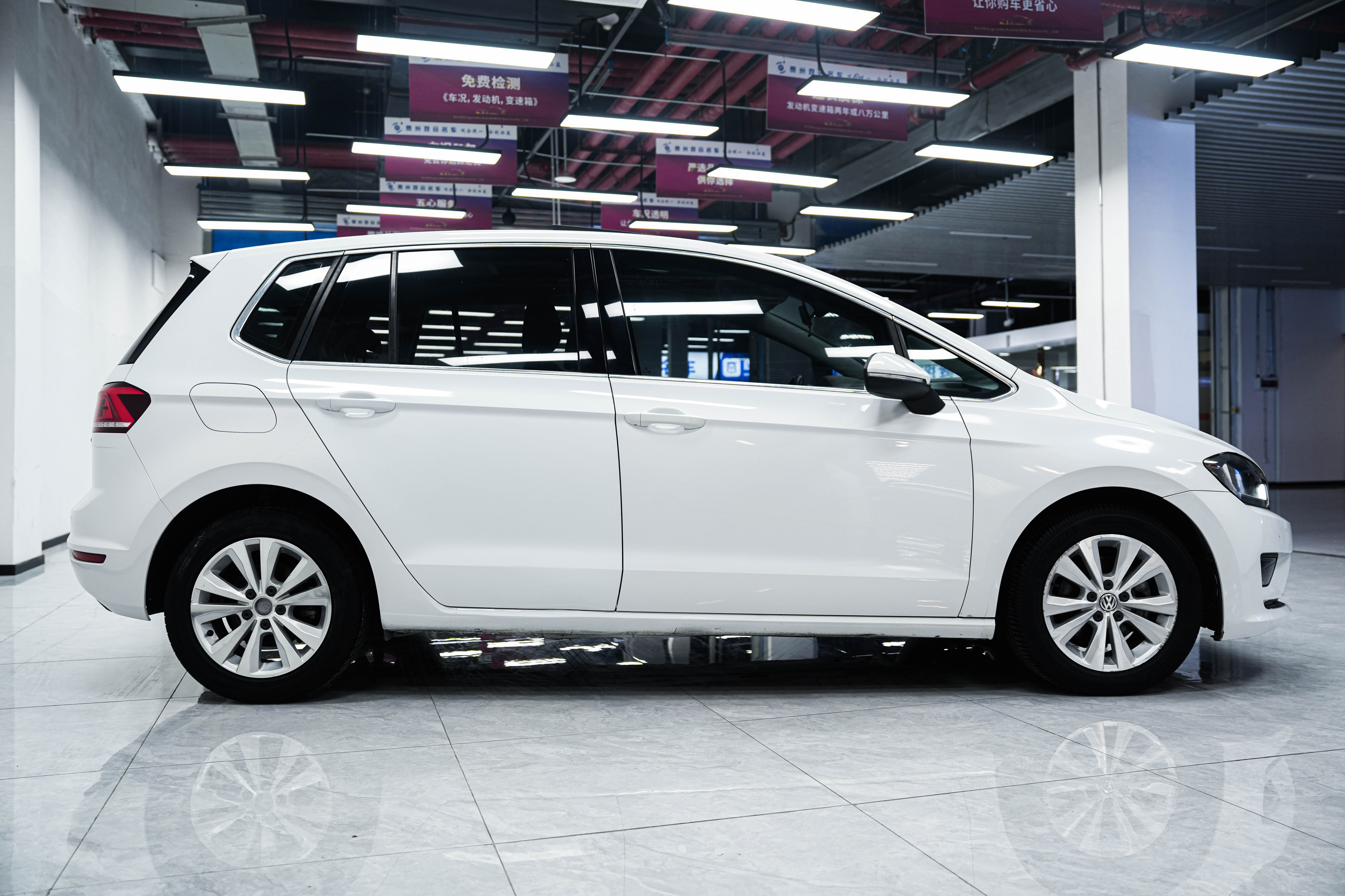 Volkswagen Golf Sportsvan 2016 #5 Volkswagen Golf Sportsvan 2016 imagem de carro #5