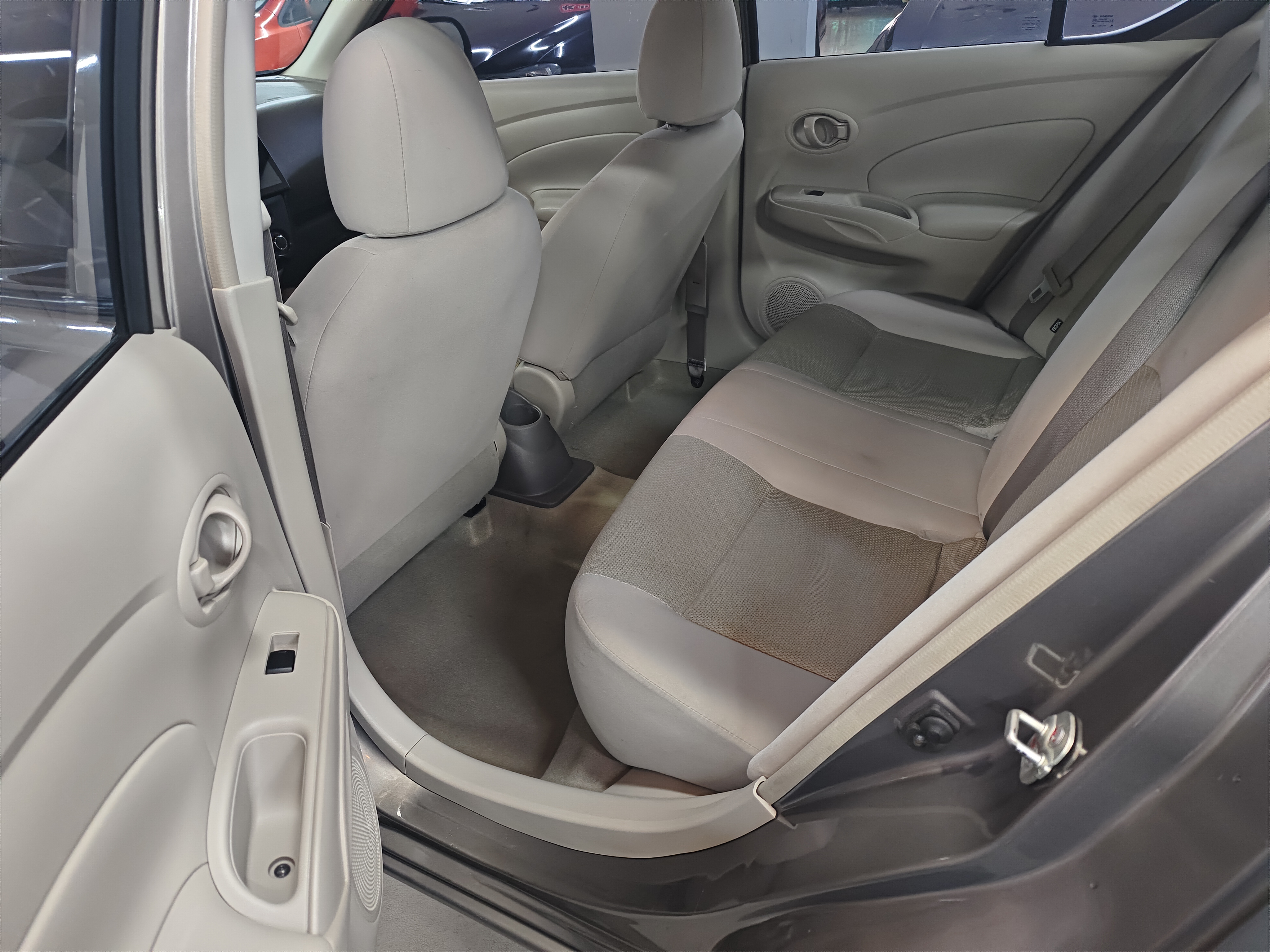 Nissan Sunny 2017 immagine di auto #5