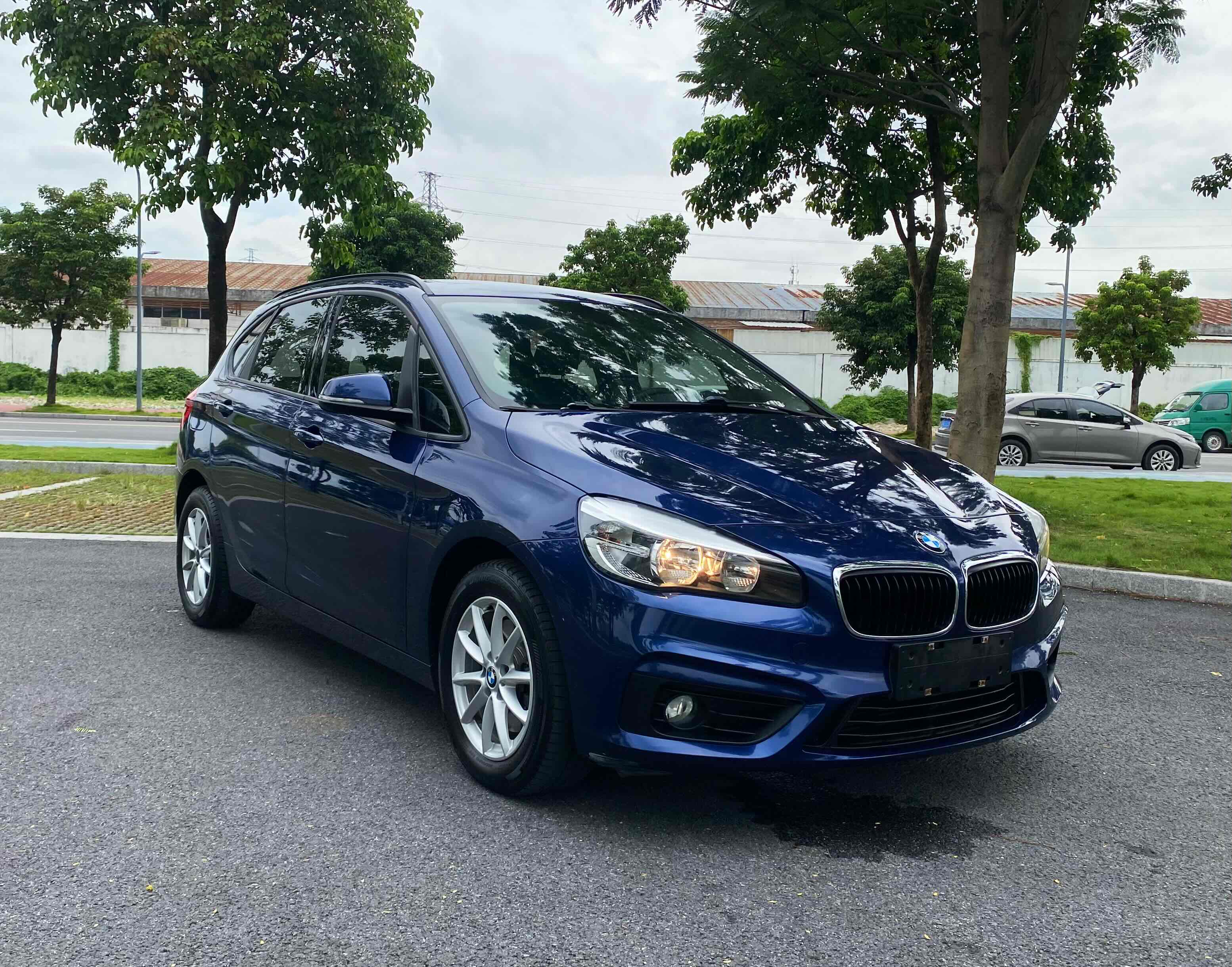 BMW 2 Series Tourer 2016 car image #5