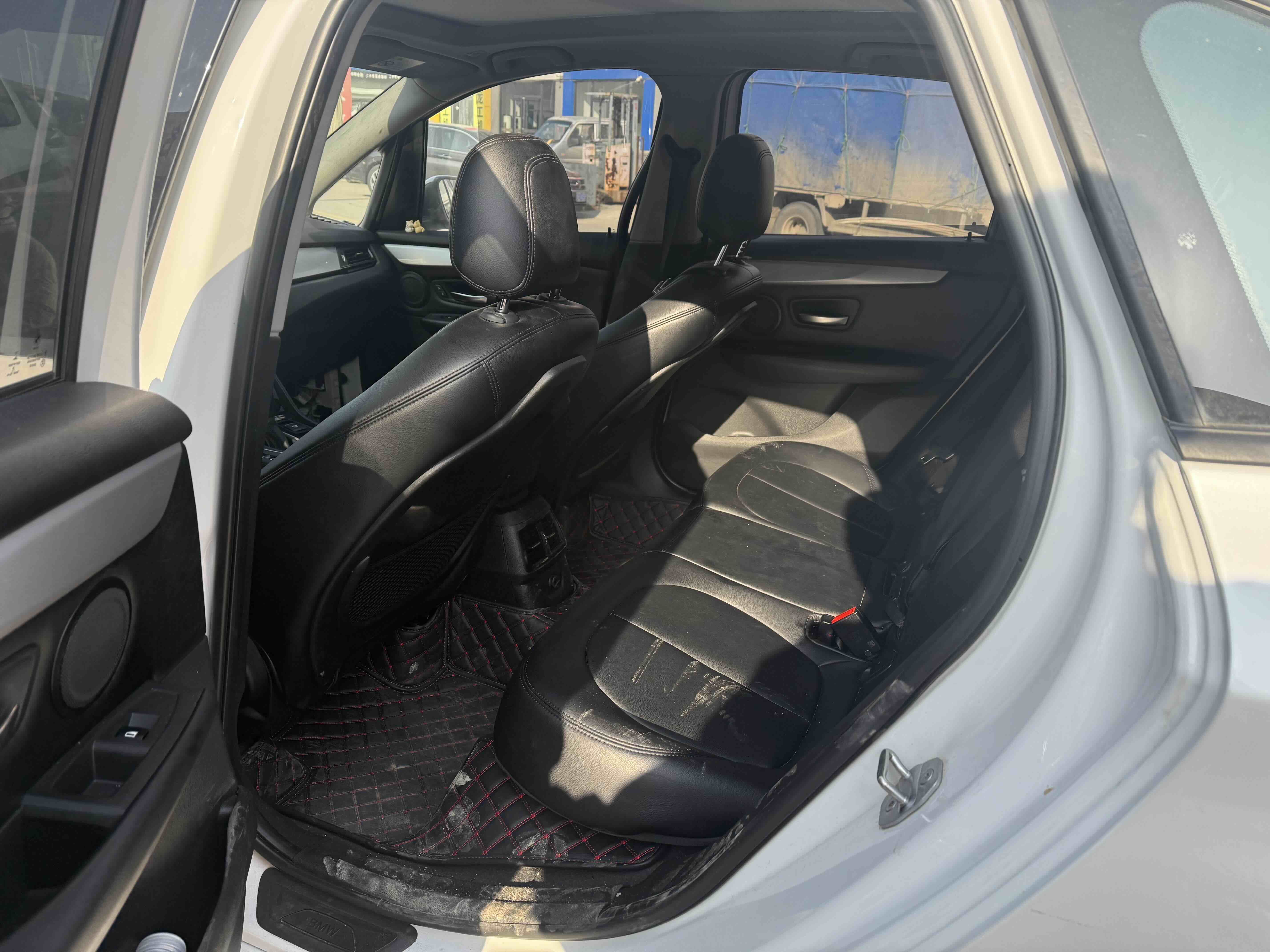 BMW 2 Series Tourer 2017 image de voiture #5