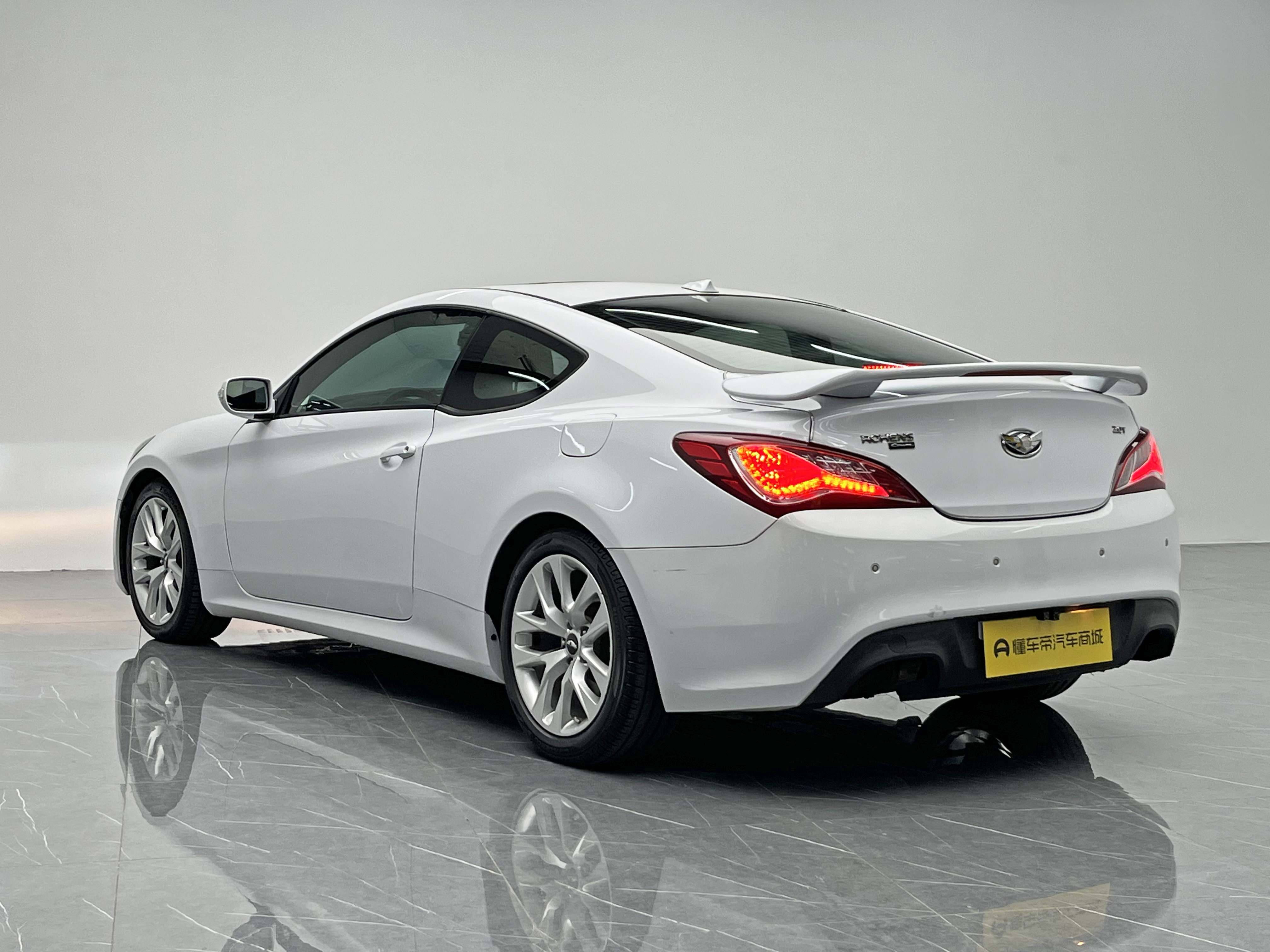 Hyundai Coupe 2014 car image #5