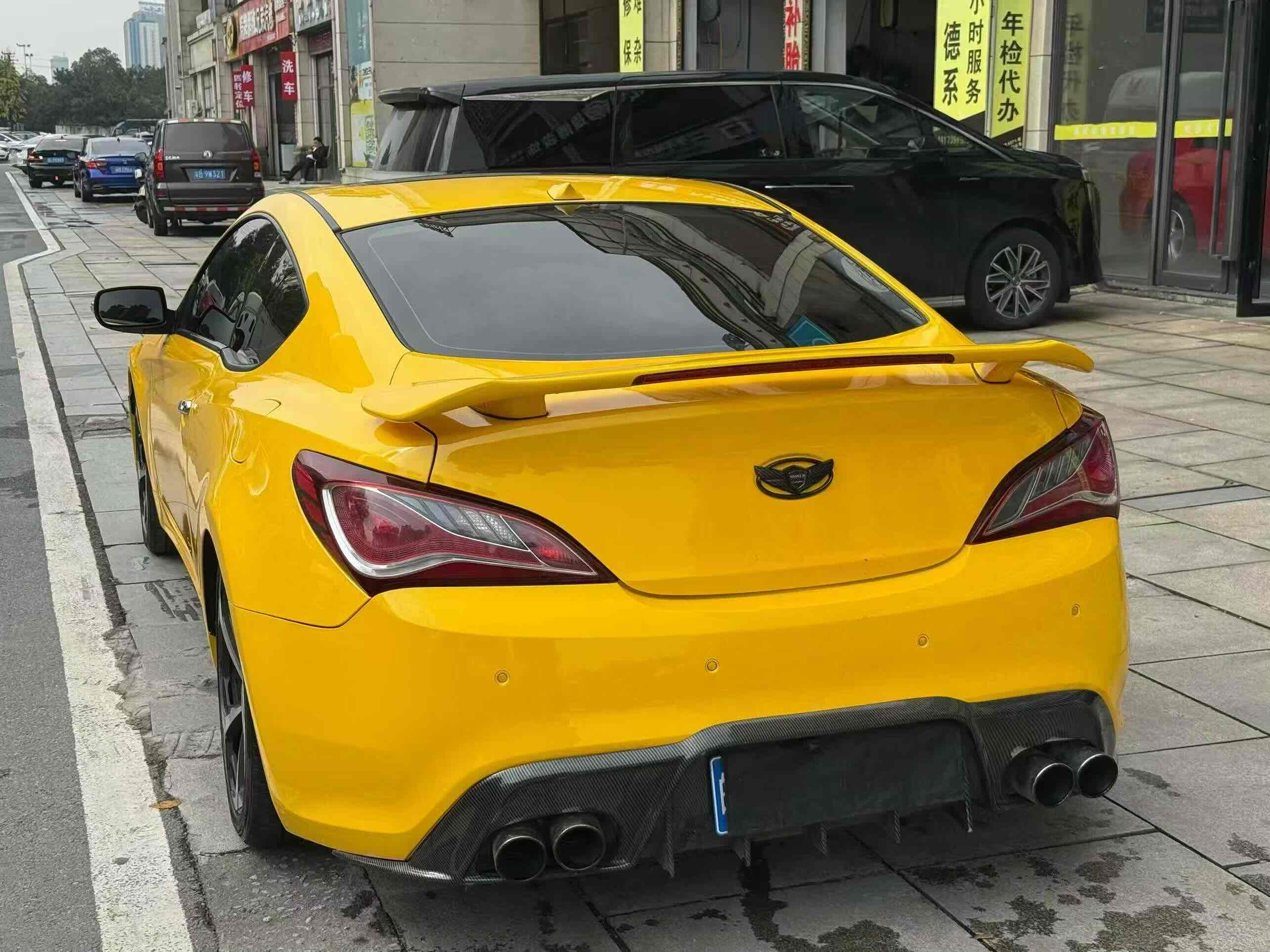 Hyundai Rohens-Coupe 2013 #5 Hyundai Rohens-Coupe 2013 car image #5