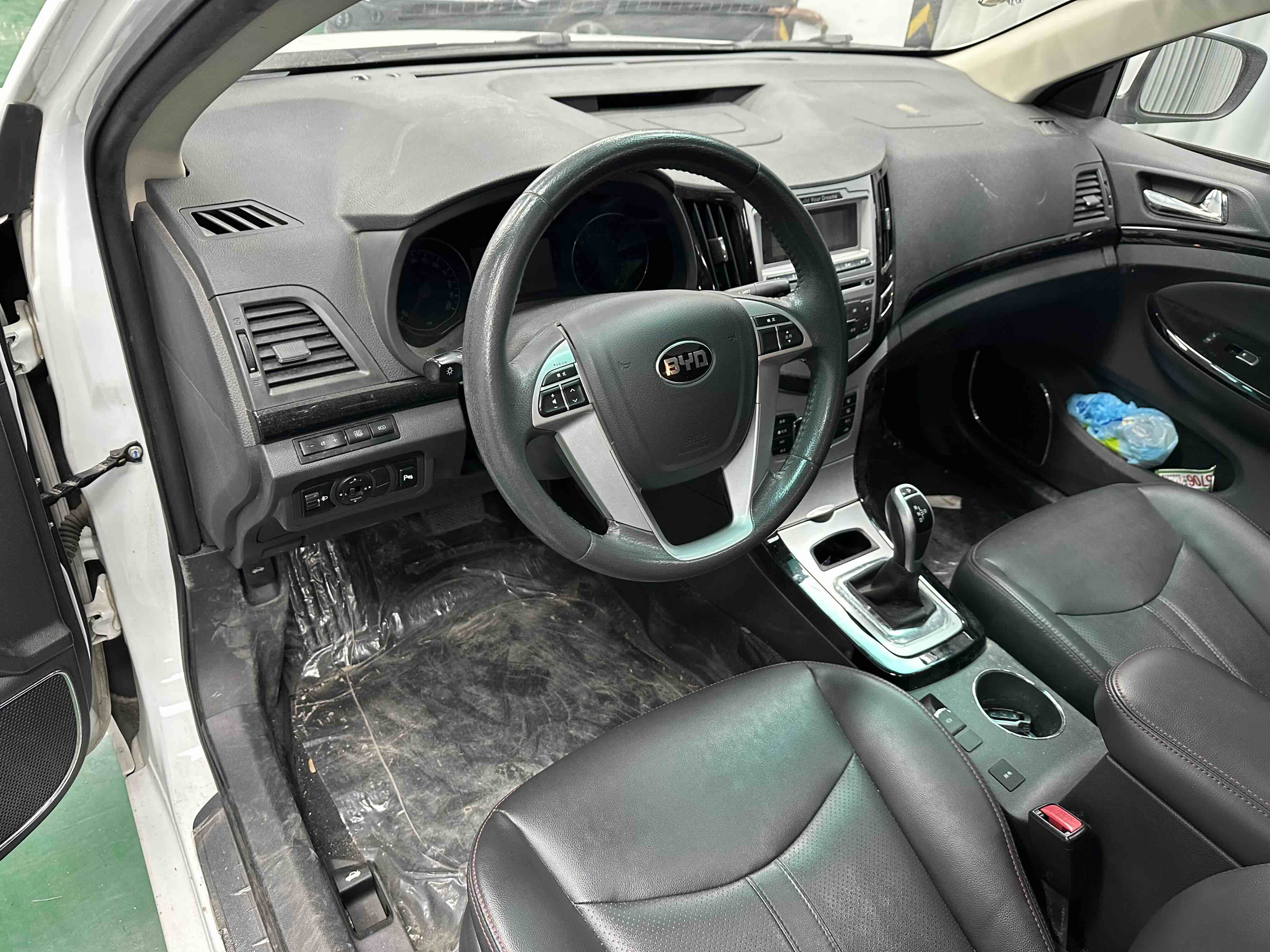 BYD e5 2017 #5 BYD e5 2017 car image #5