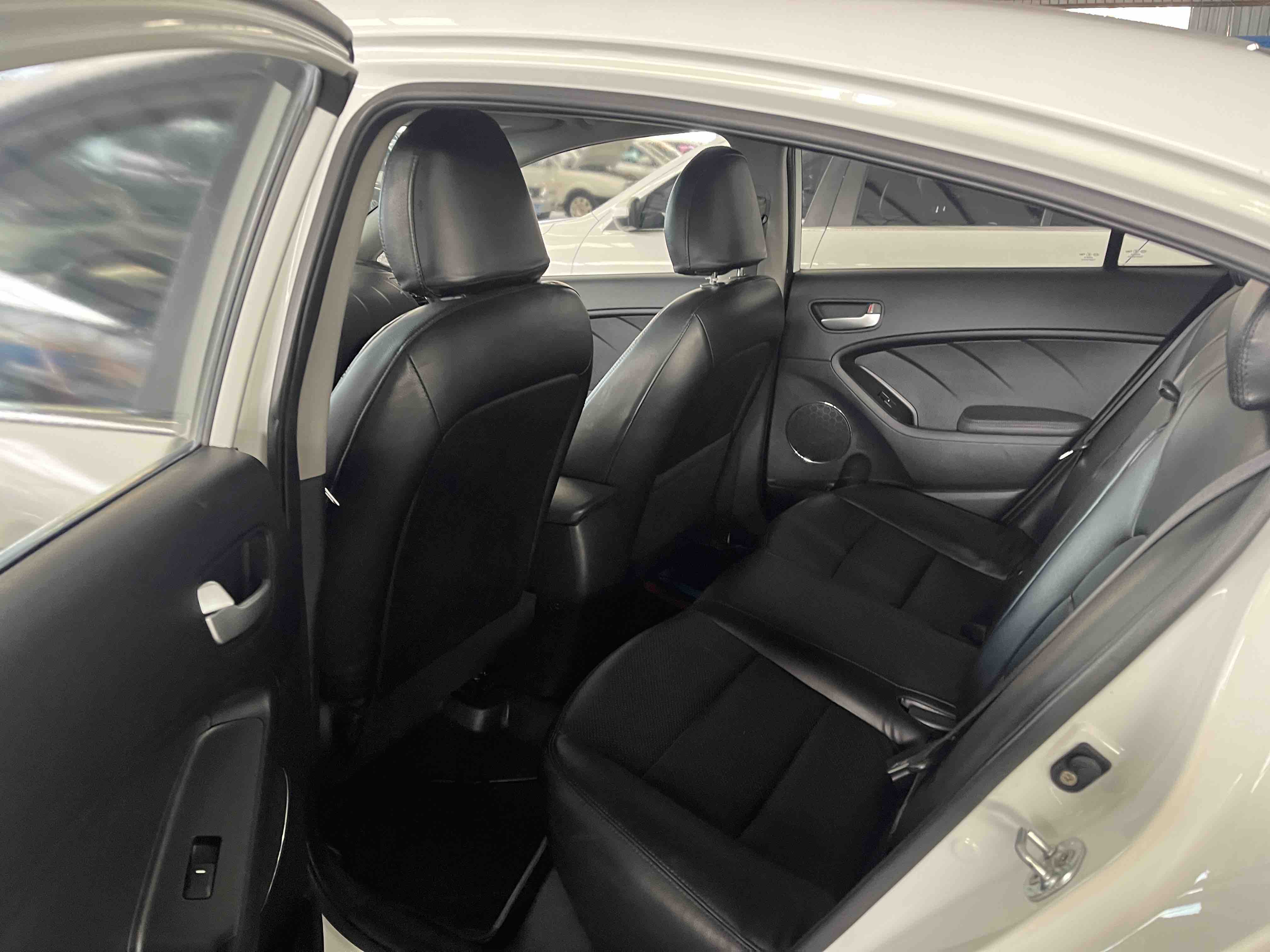 Kia K3 2016 #5 Kia K3 2016 car image #5