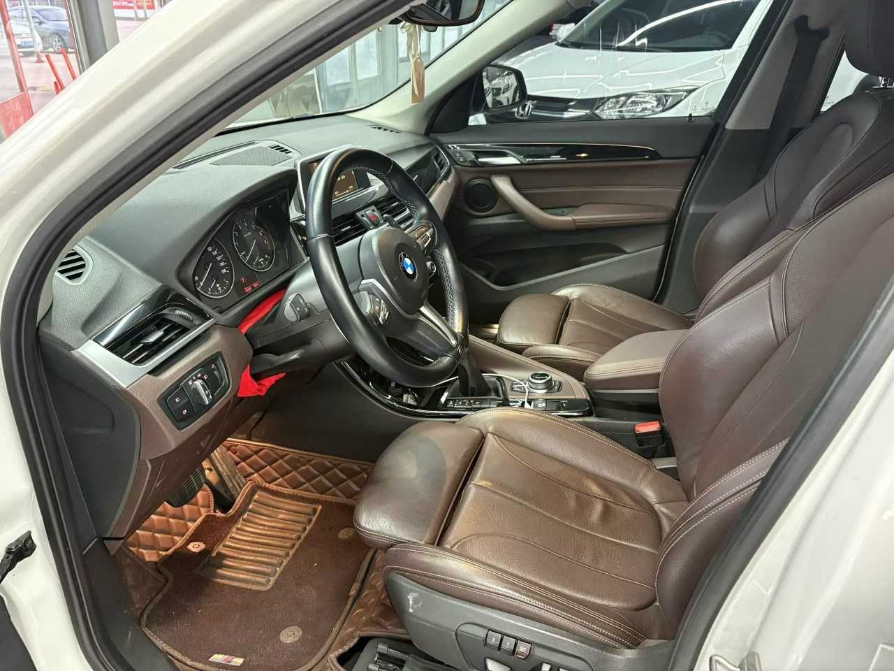 BMW X1 M35Li 2017 #5 BMW X1 M35Li 2017 car image #5