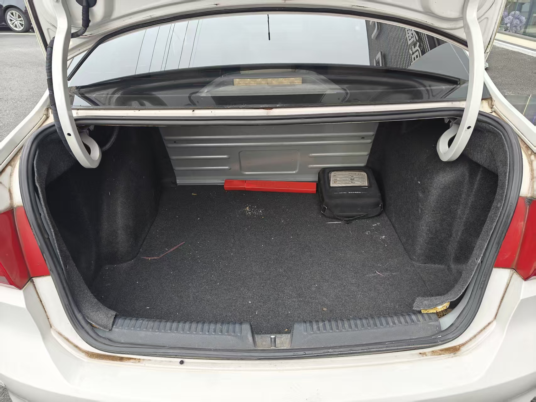 Santana 2013 car image #5