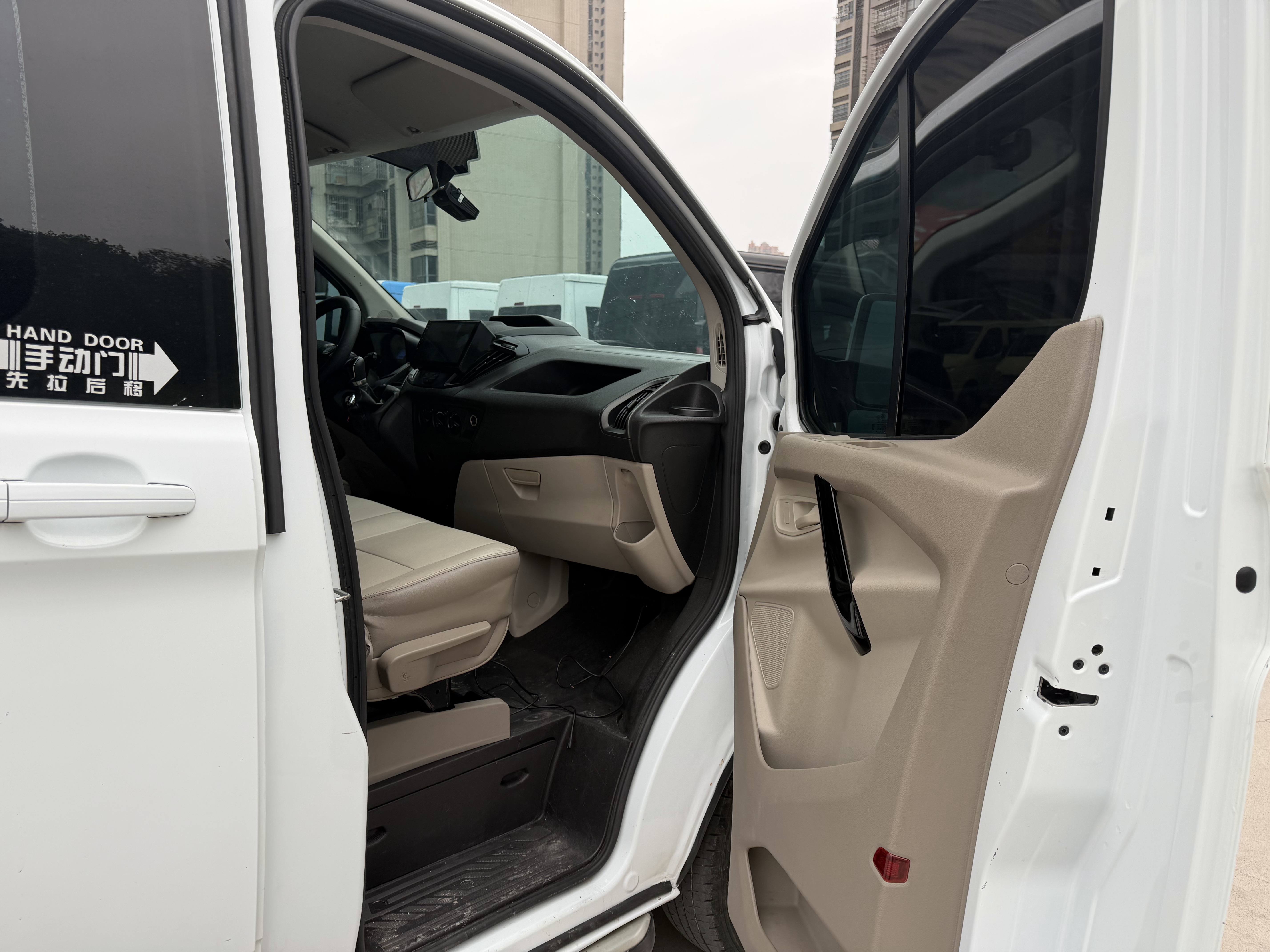 Ford Transit 2020 immagine di auto #5