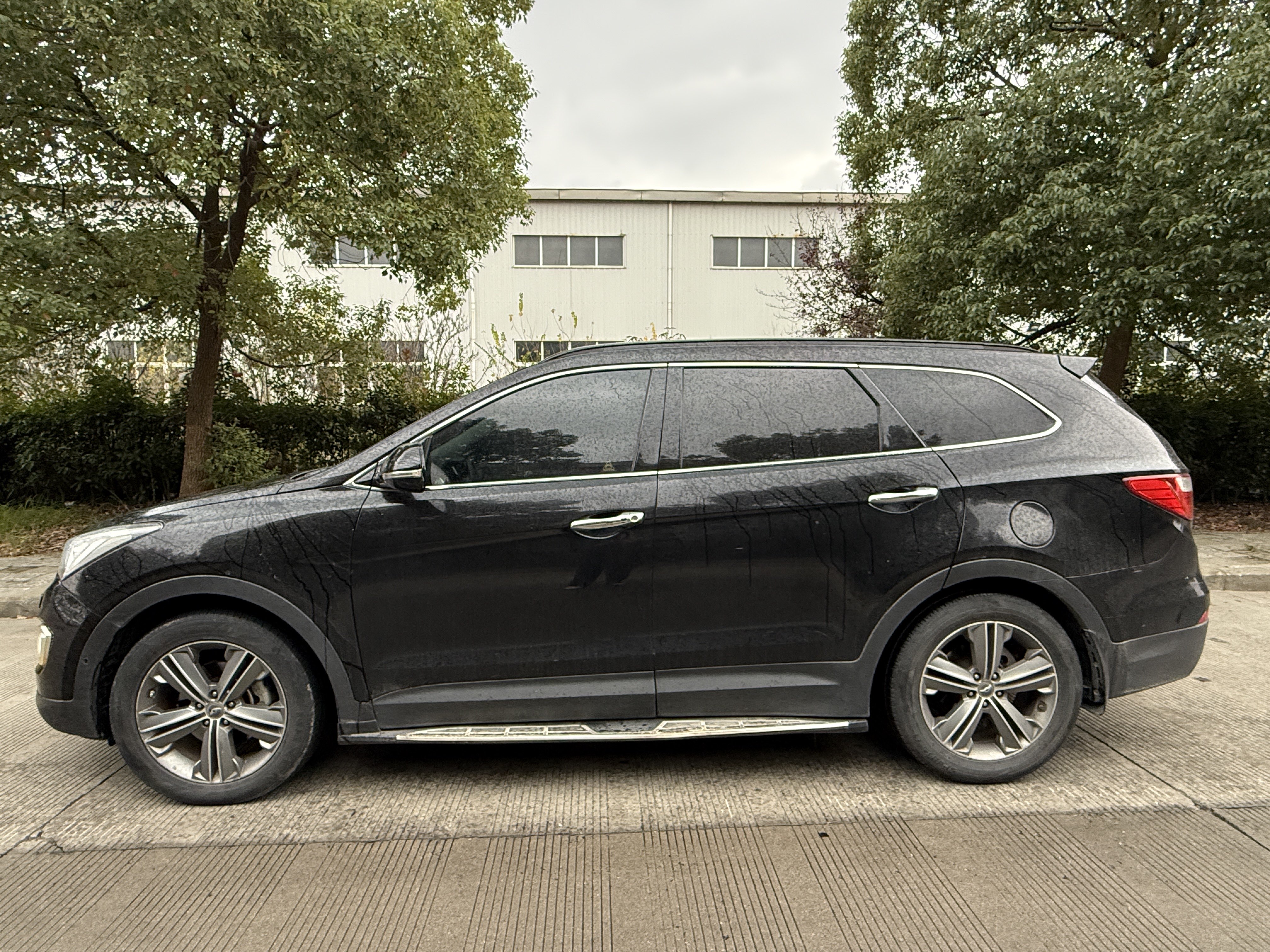 Hyundai Grand Santa Fe 2015 car image #5