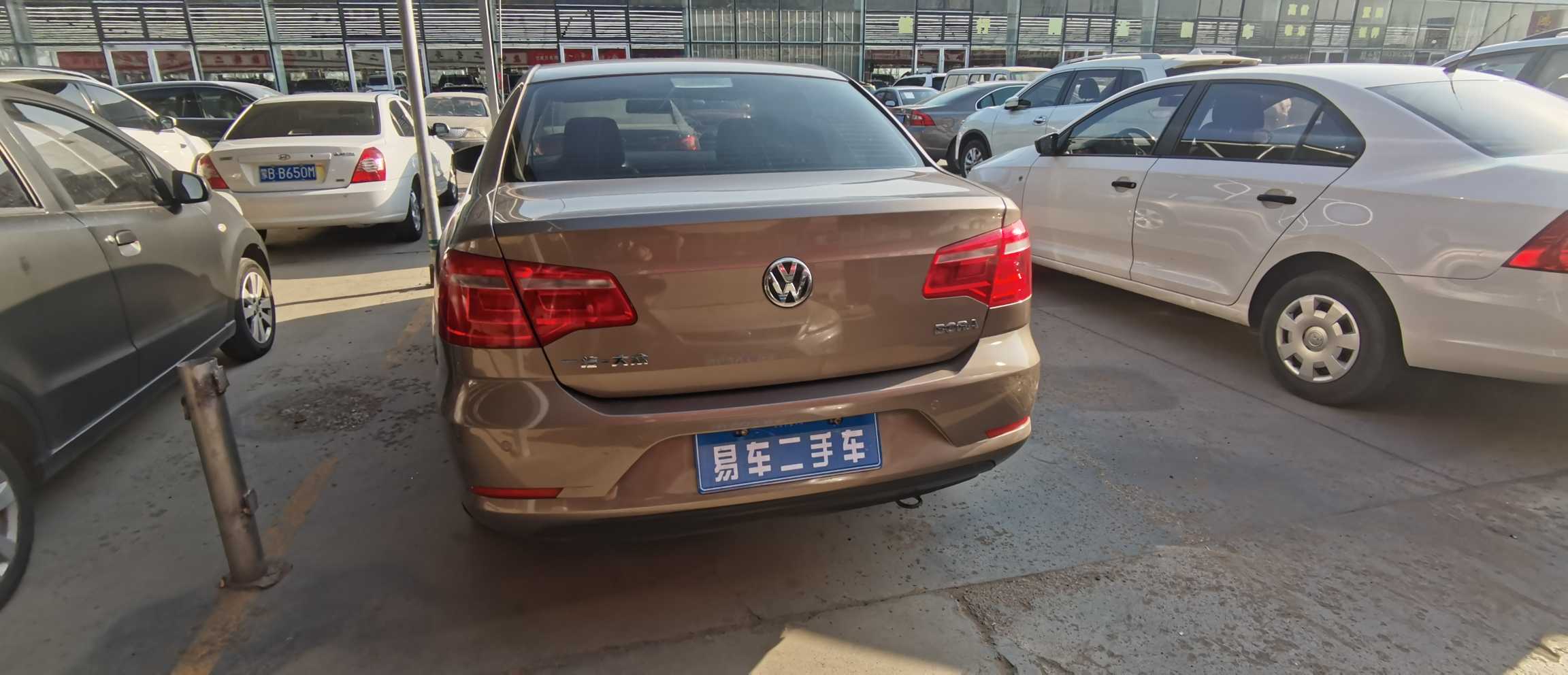 Volkswagen Bora 2013 car image #5