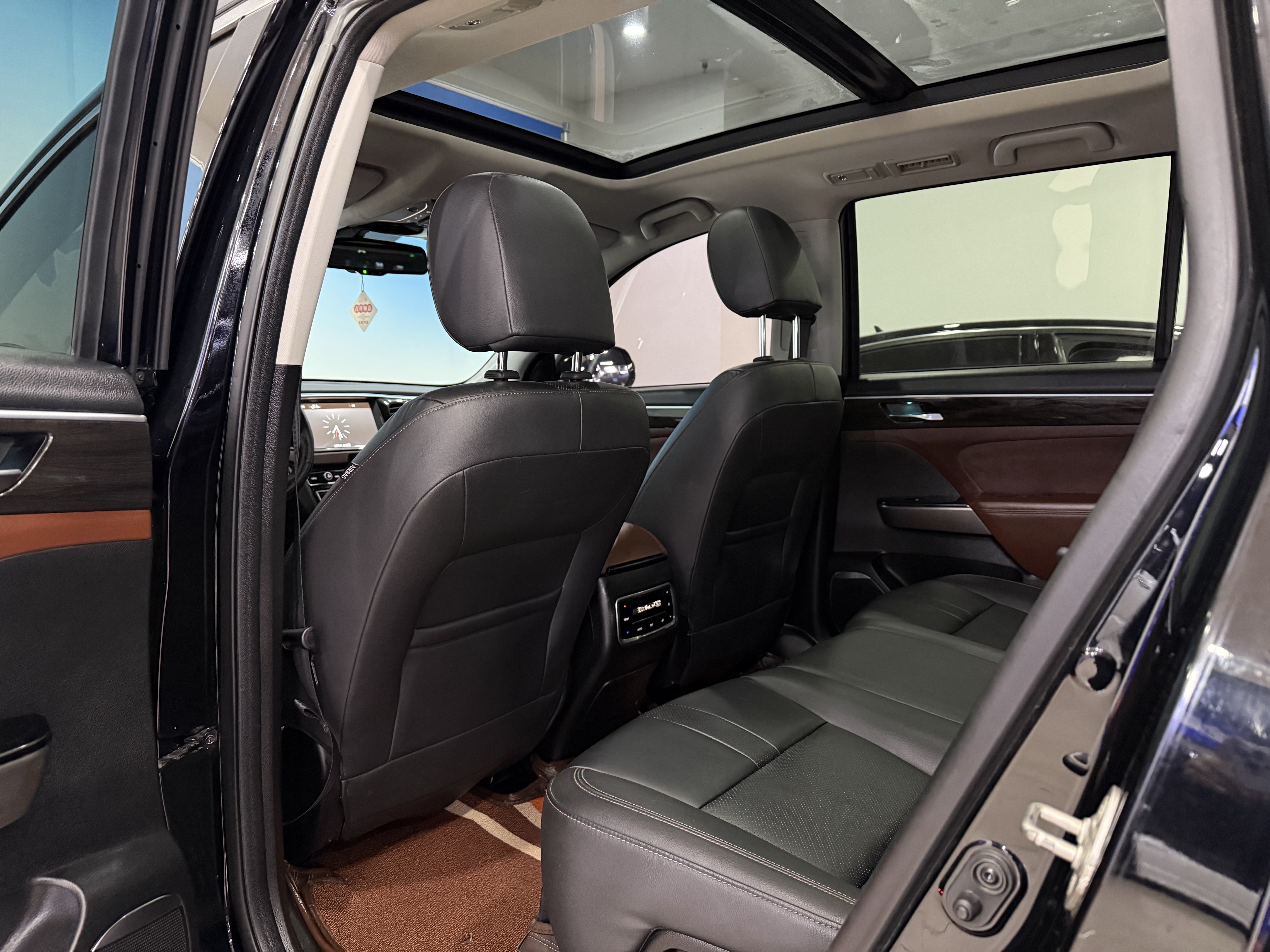 GAC Trumpchi GS8 2017 car image #5