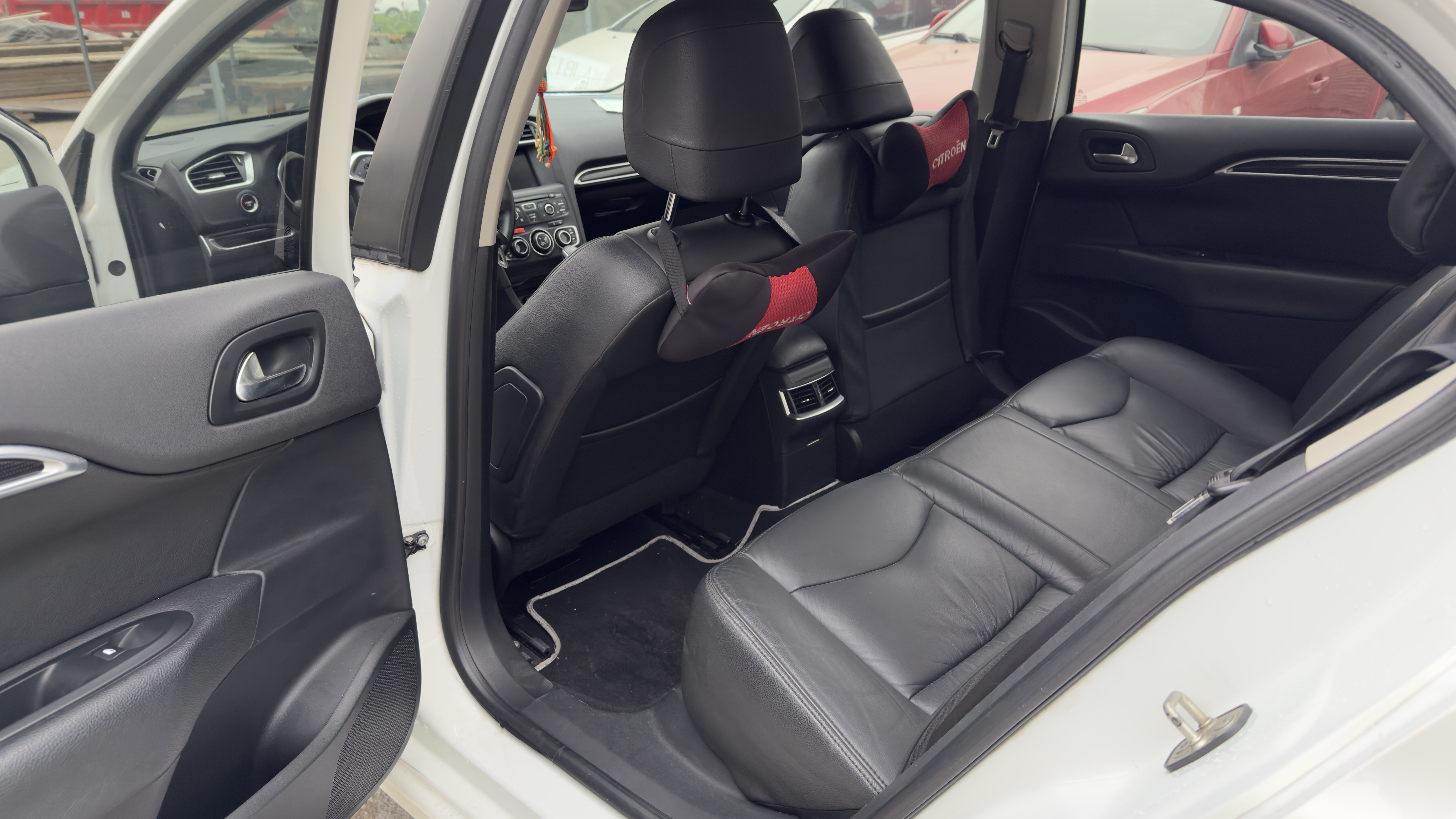 Citroen C4L 2014 car image #5