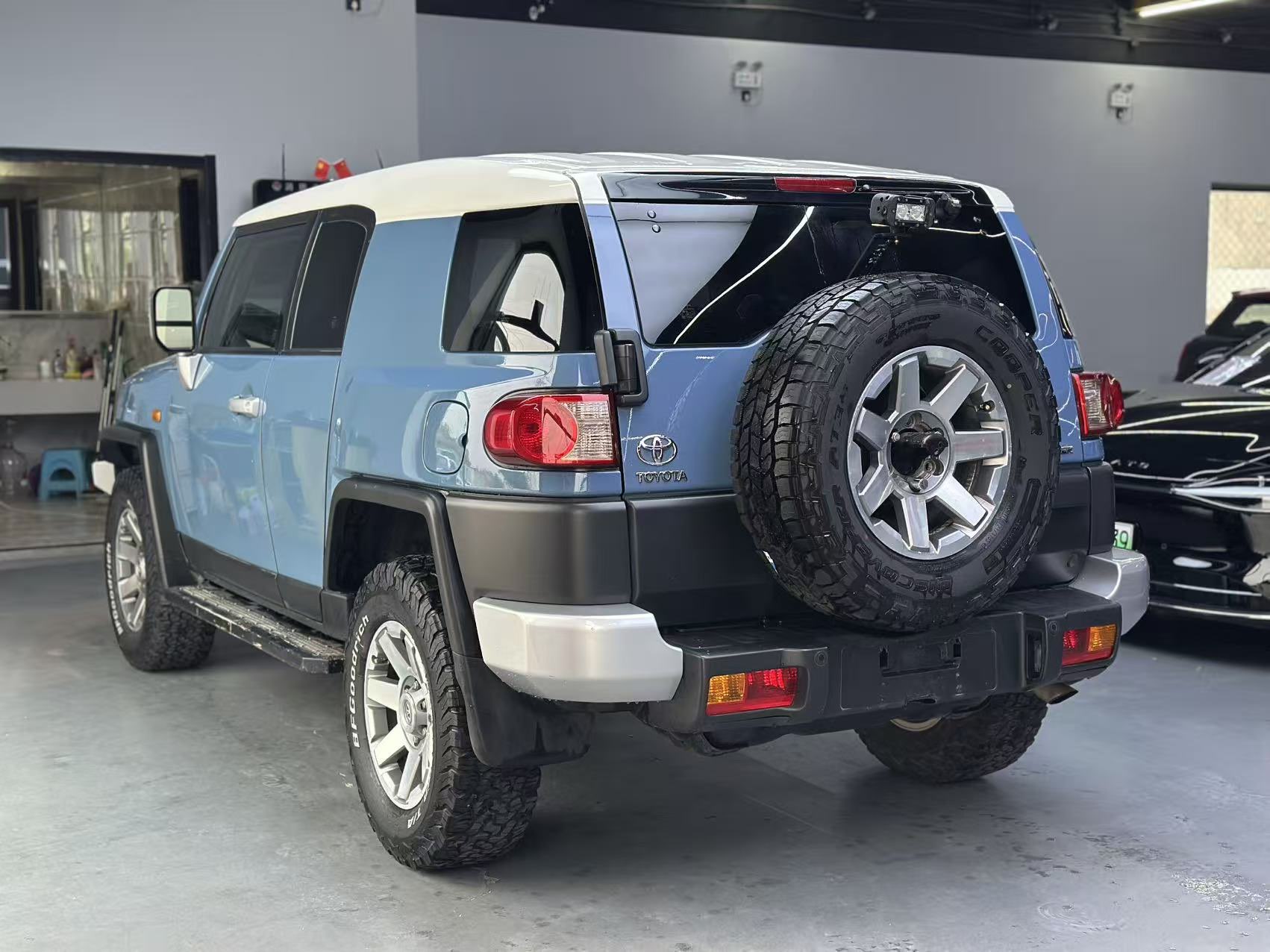 Toyota FJ Cruiser 2014 car image #5
