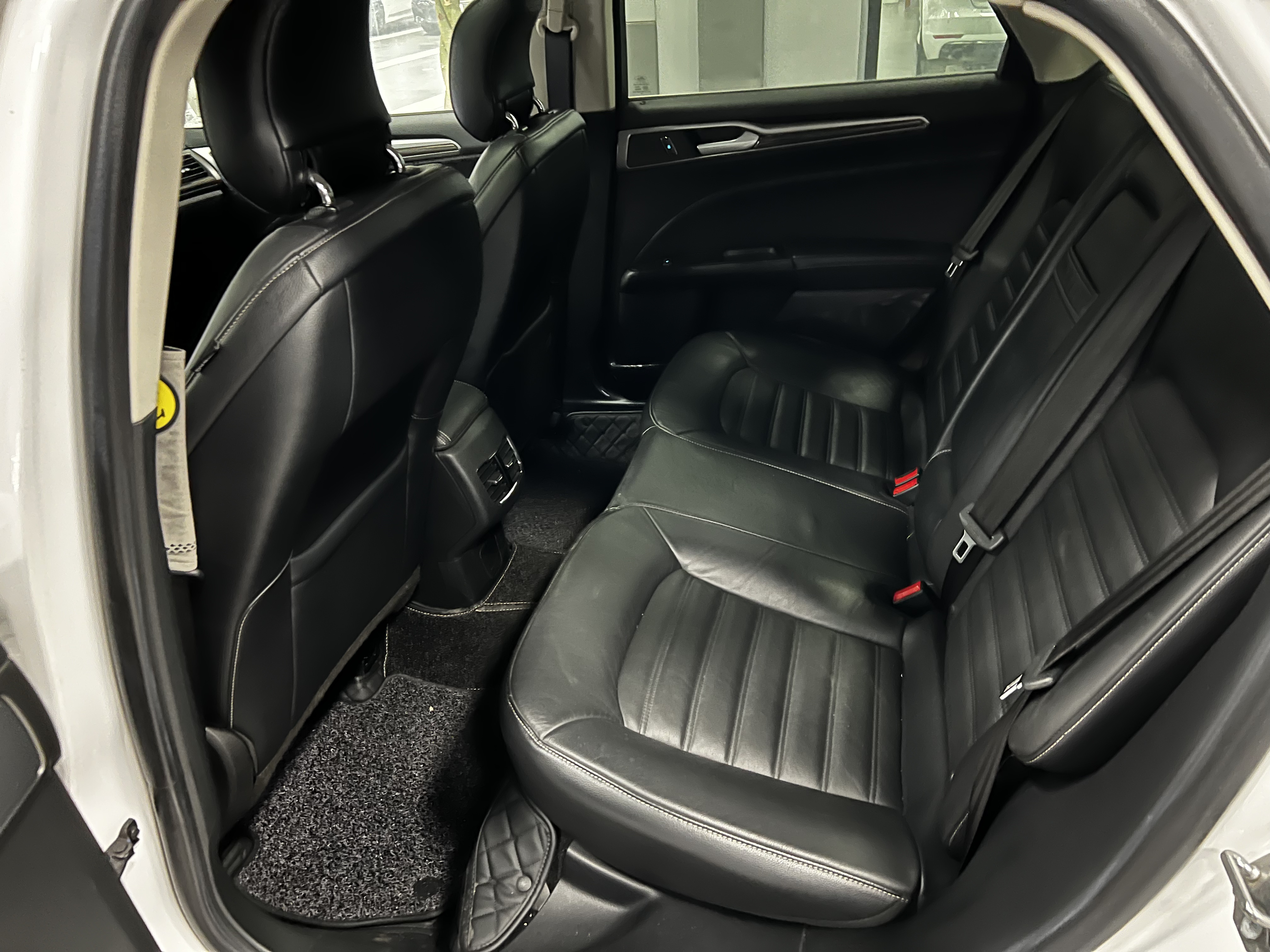 Ford Mondeo 2017 car image #5