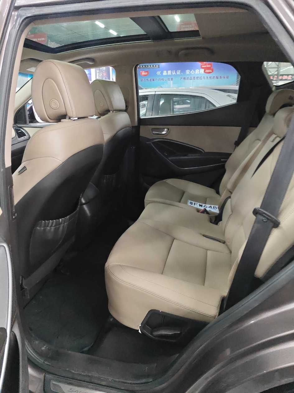 Hyundai Santa Fe (Imported) 2014 car image #5