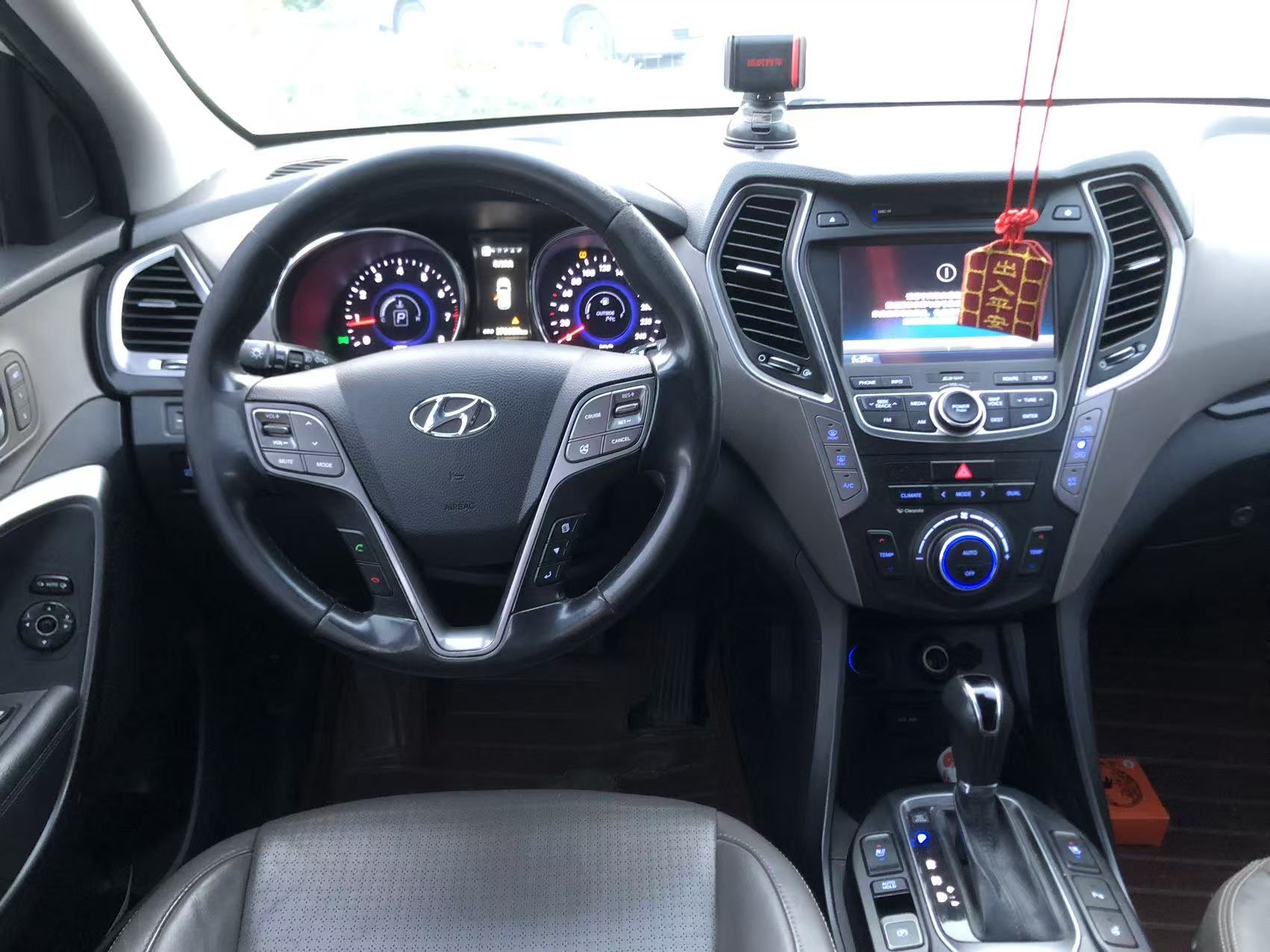 Hyundai Santa Fe (Imported) 2013 car image #5