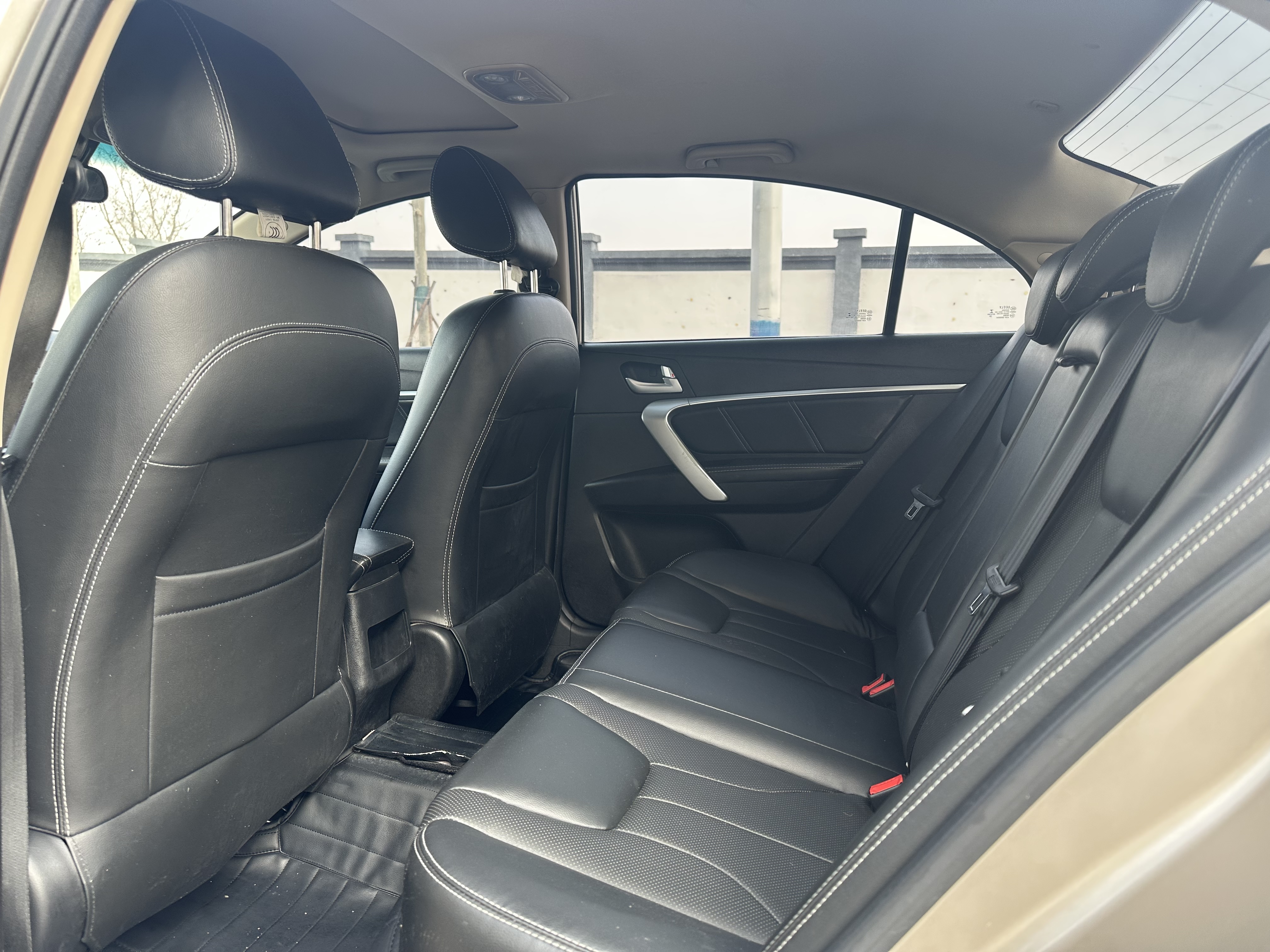 Emgrand 2017 car image #5