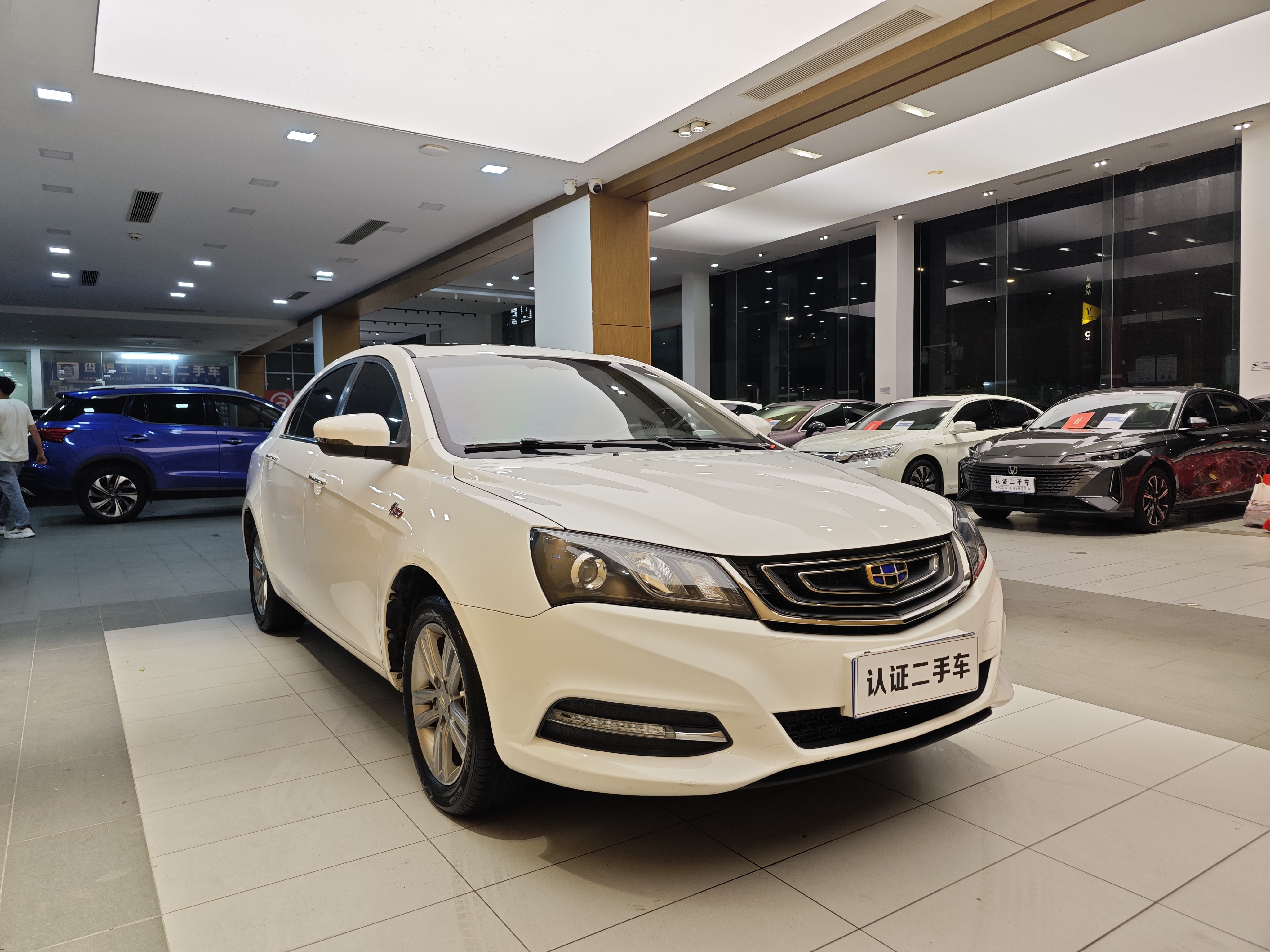 GEELY Emgrand 2018 car image #5