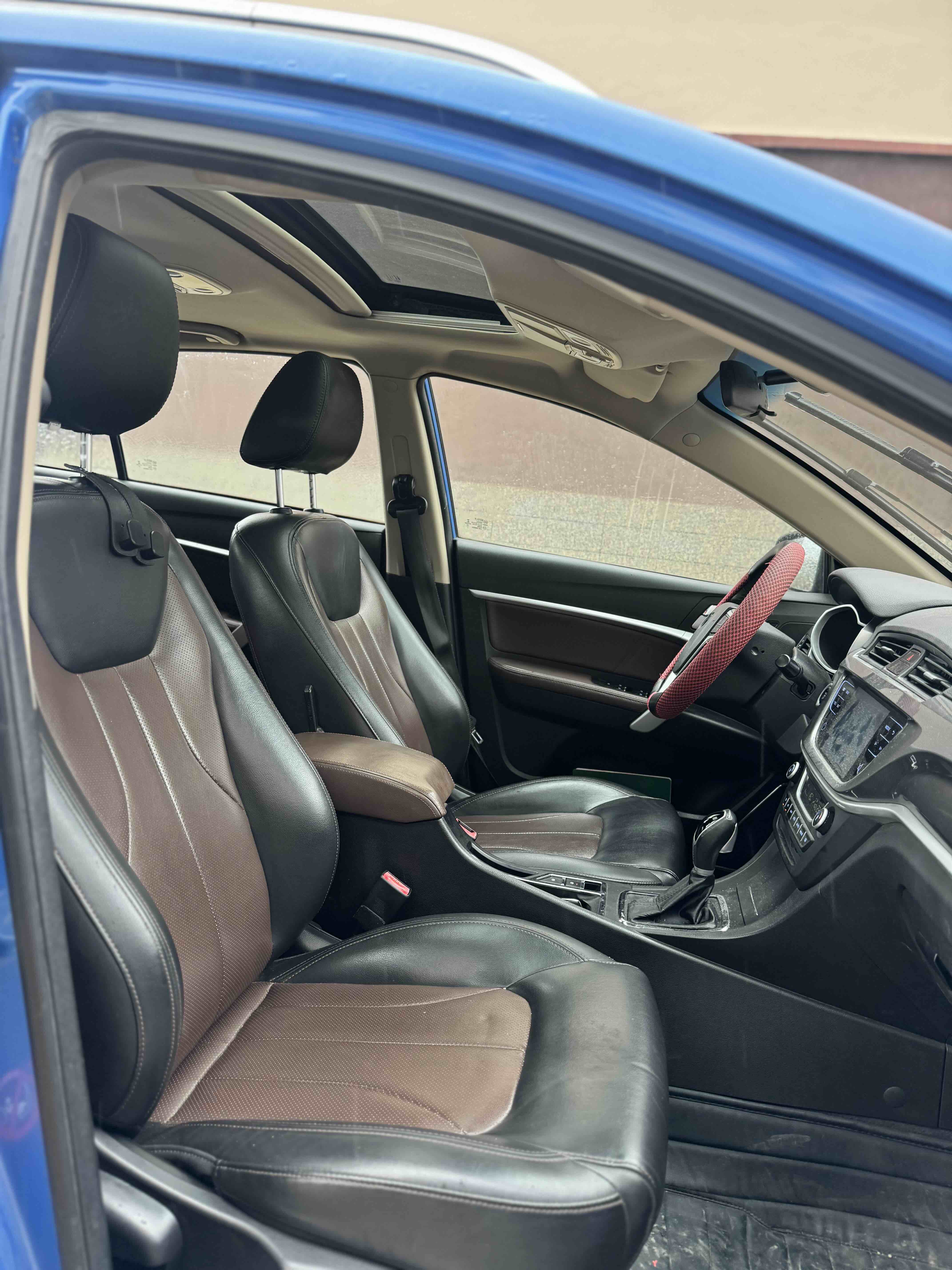 Emgrand 2017 #5 Emgrand 2017 car image #5