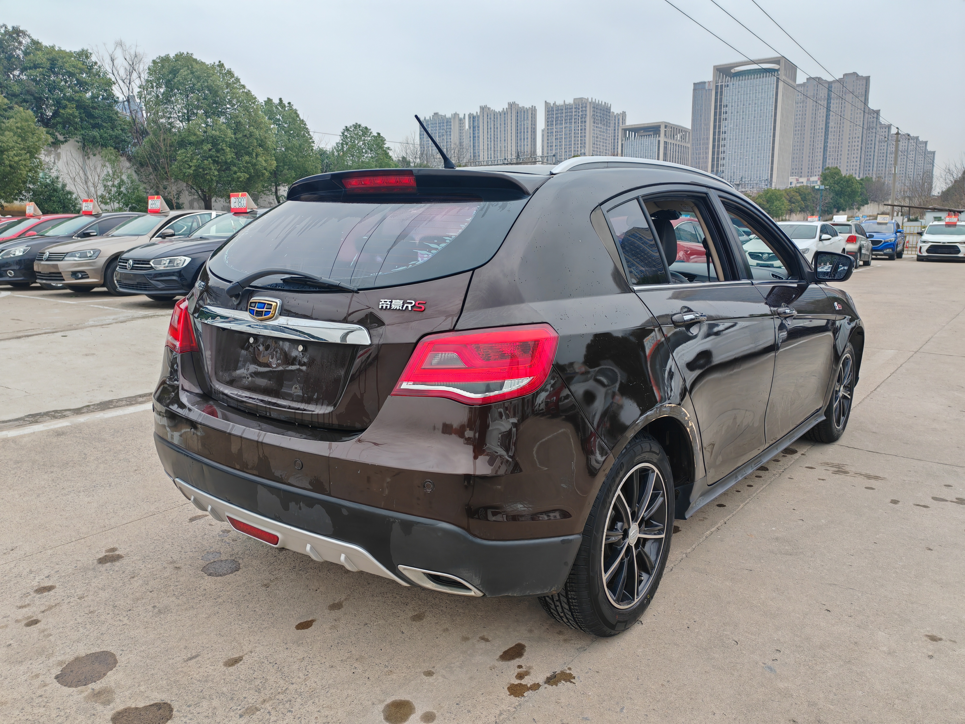 Emgrand 2016 #5 Emgrand 2016 car image #5