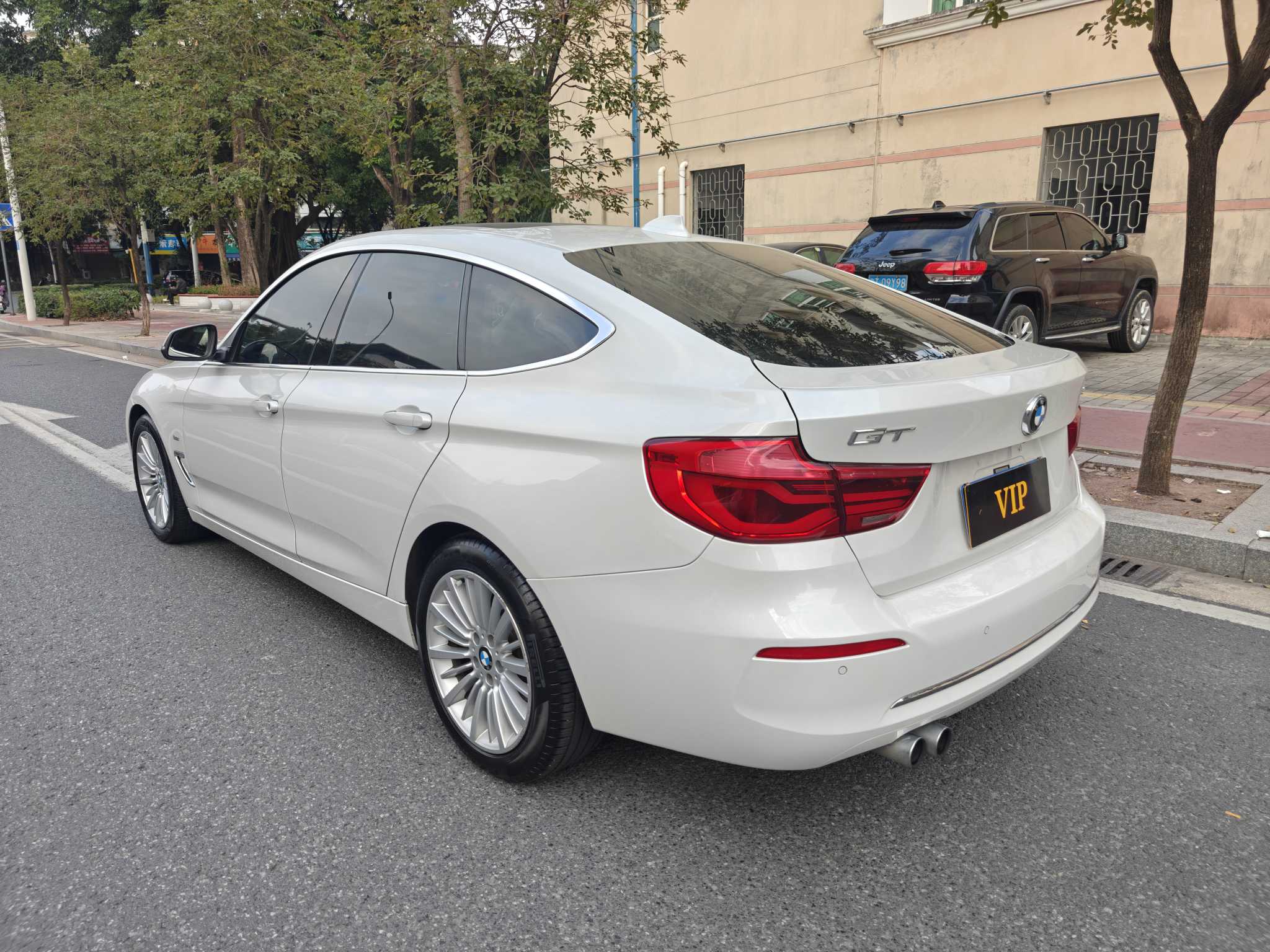 BMW 3 Series GT 2017 immagine di auto #5