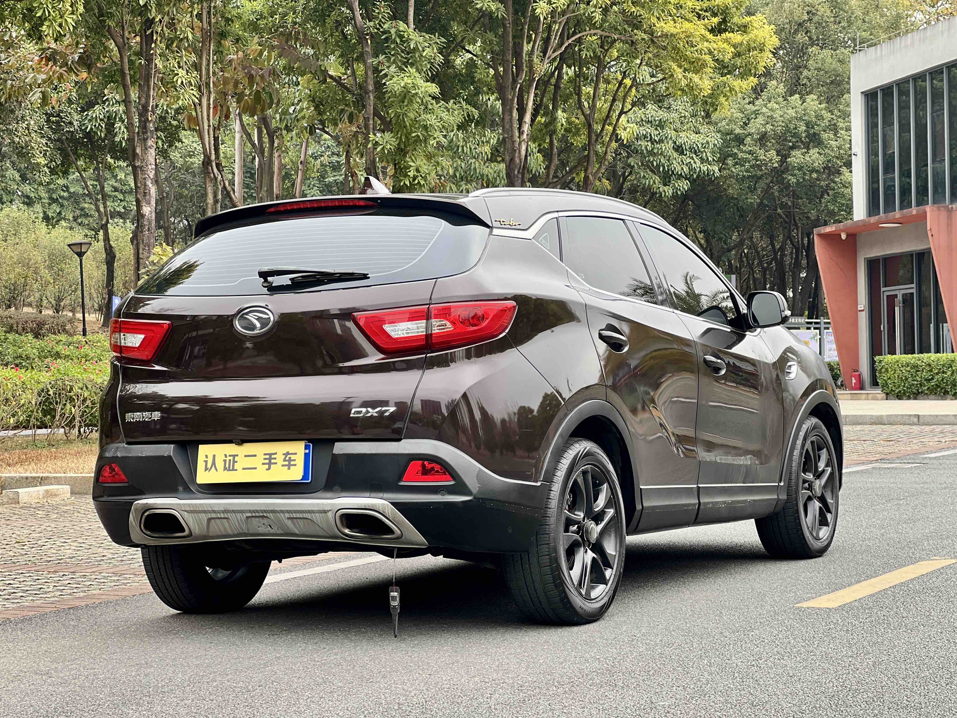 Soueast DX7 2017 car image #5