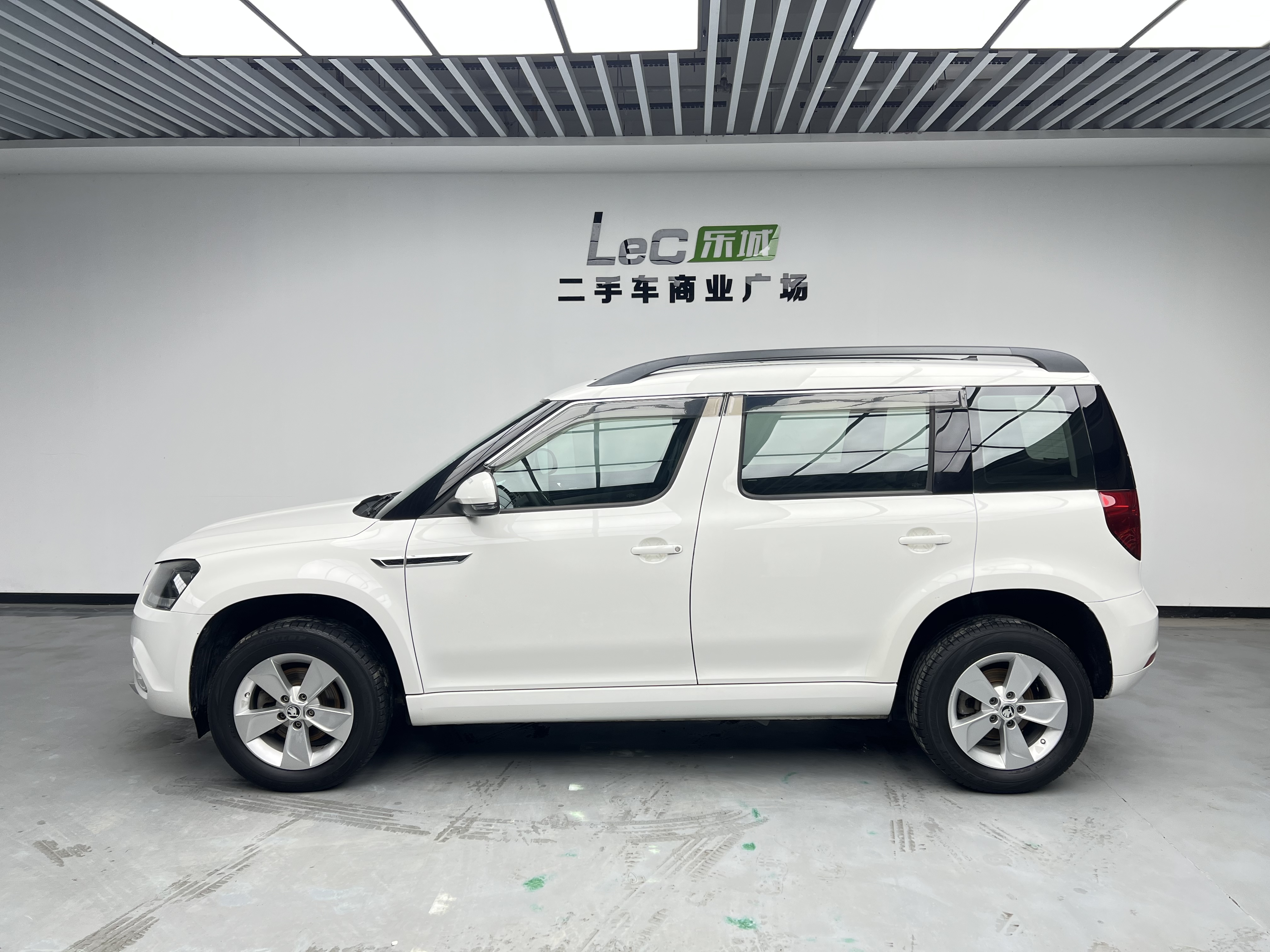 Skoda Yeti 2018 imagen de coche #5