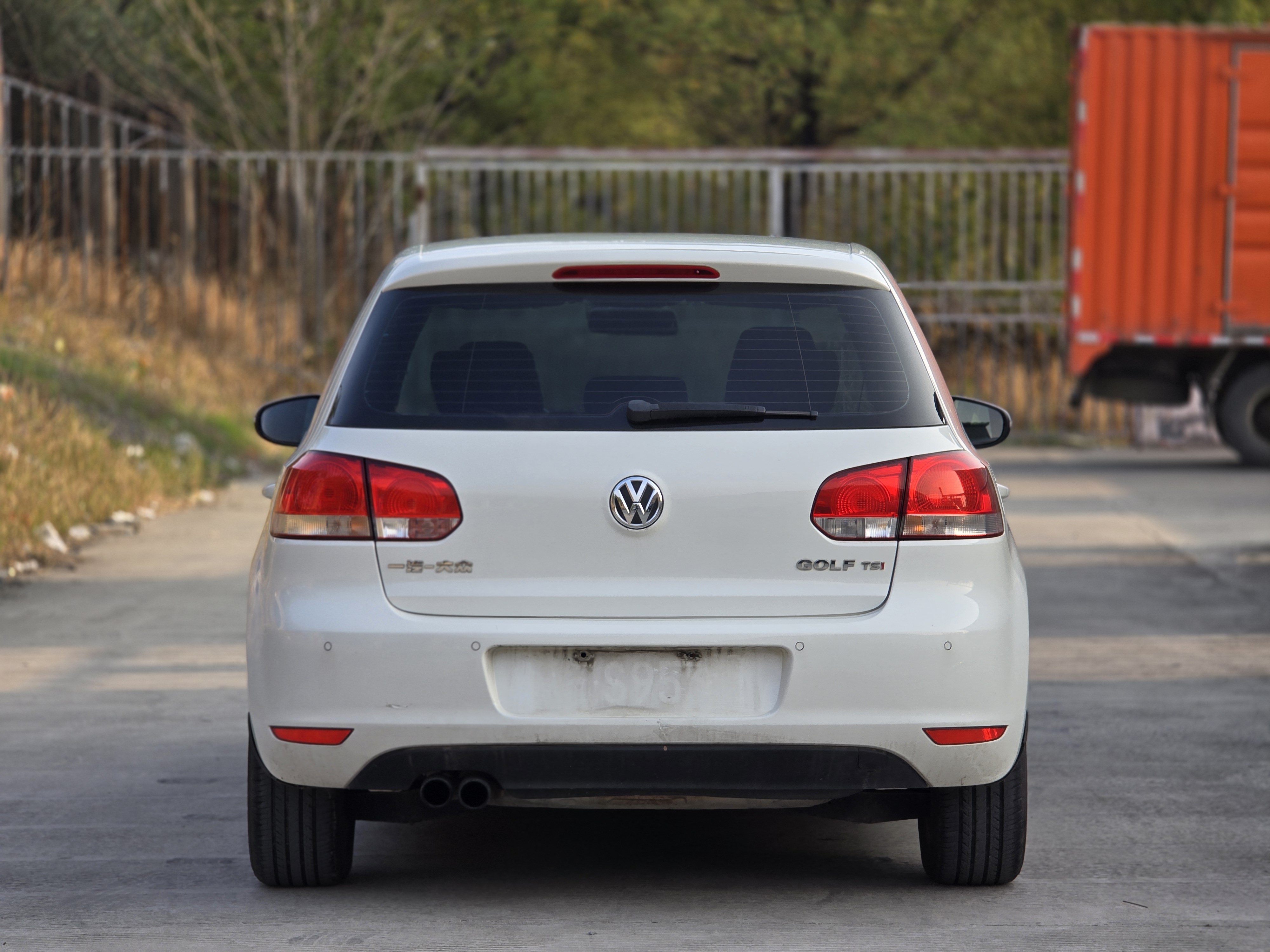 Volkswagen Golf 2013 car image #5