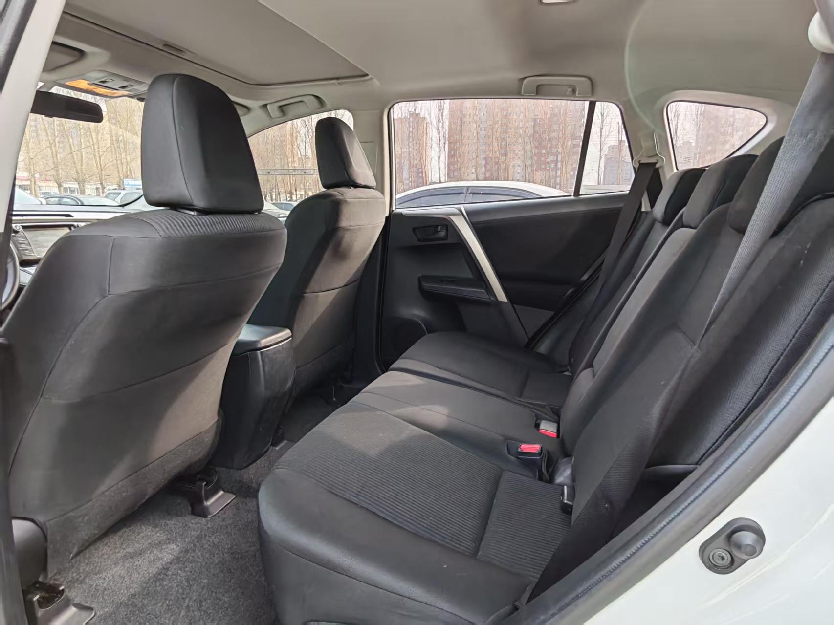 Toyota RAV4 2016 #5 Toyota RAV4 2016 car image #5