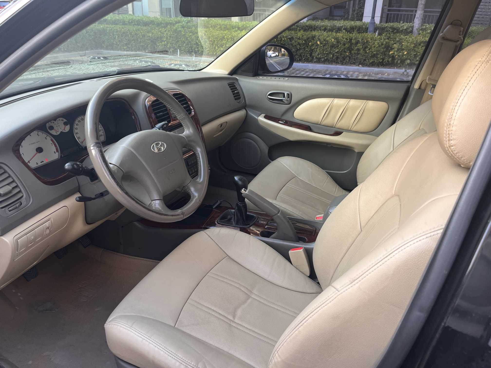 Hyundai moInca 2012 car image #5