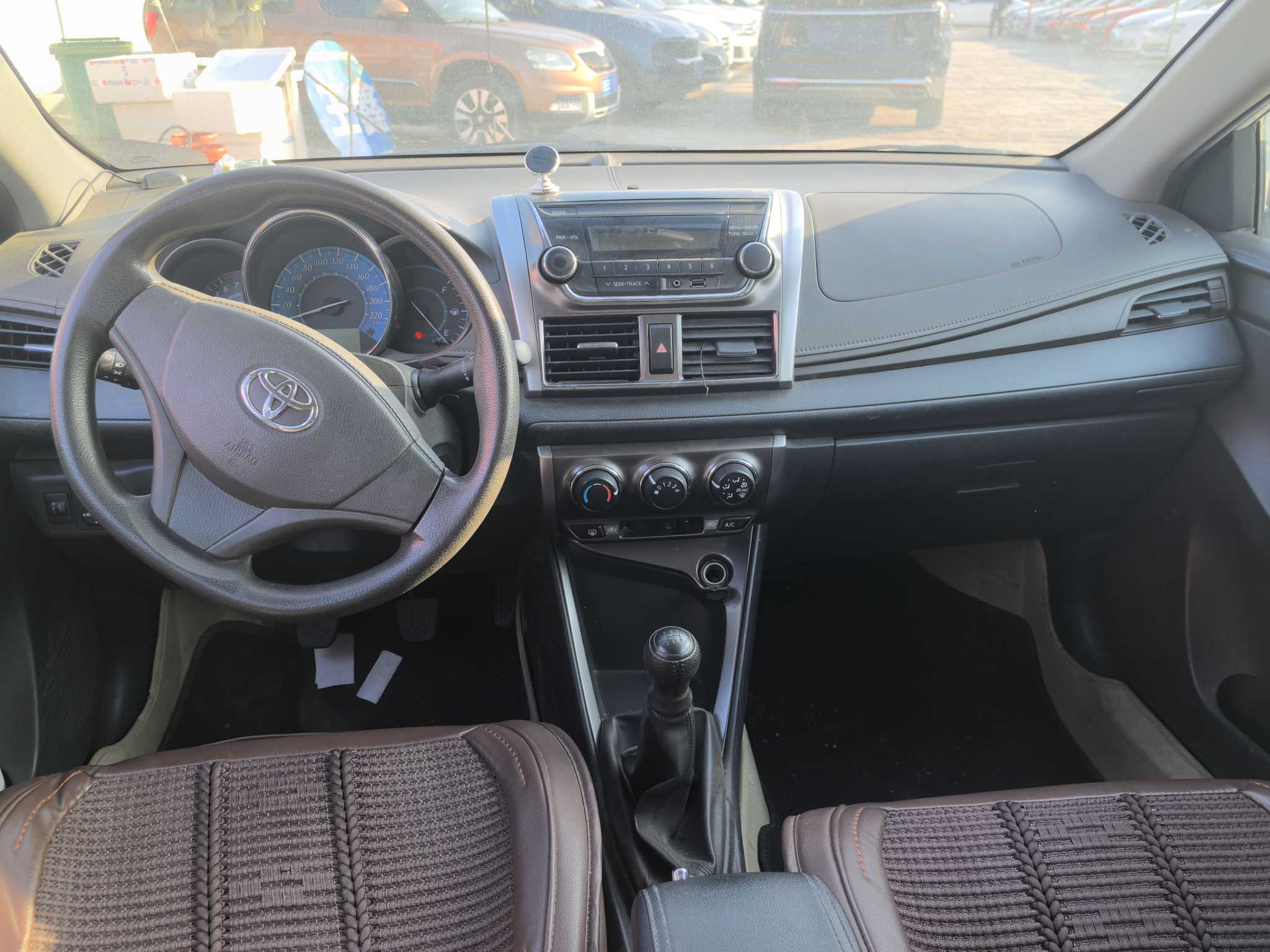 Yaris L Zhixuan 2016 #5 Yaris L Zhixuan 2016 car image #5