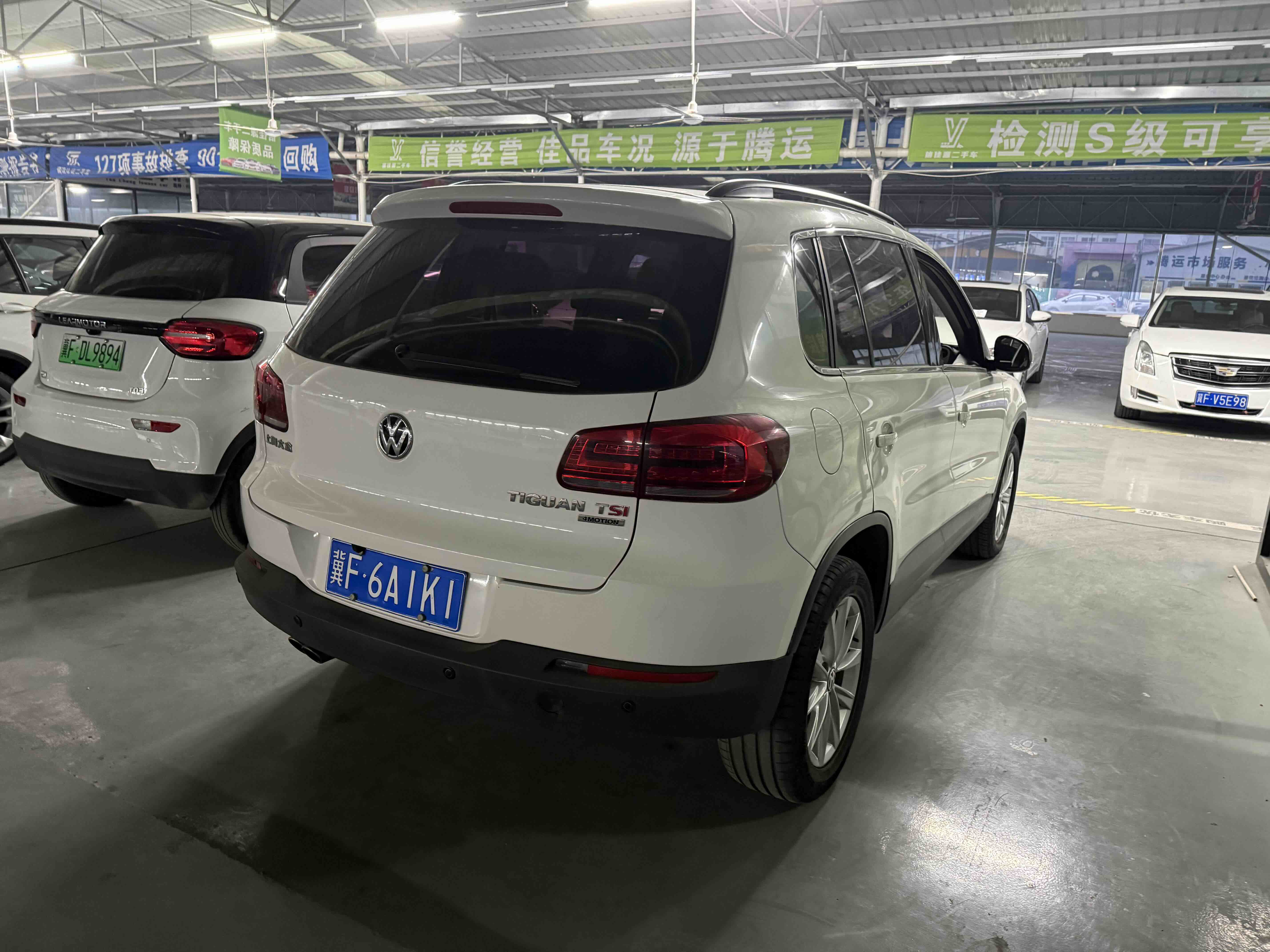 Volkswagen Tiguan 2014 car image #5