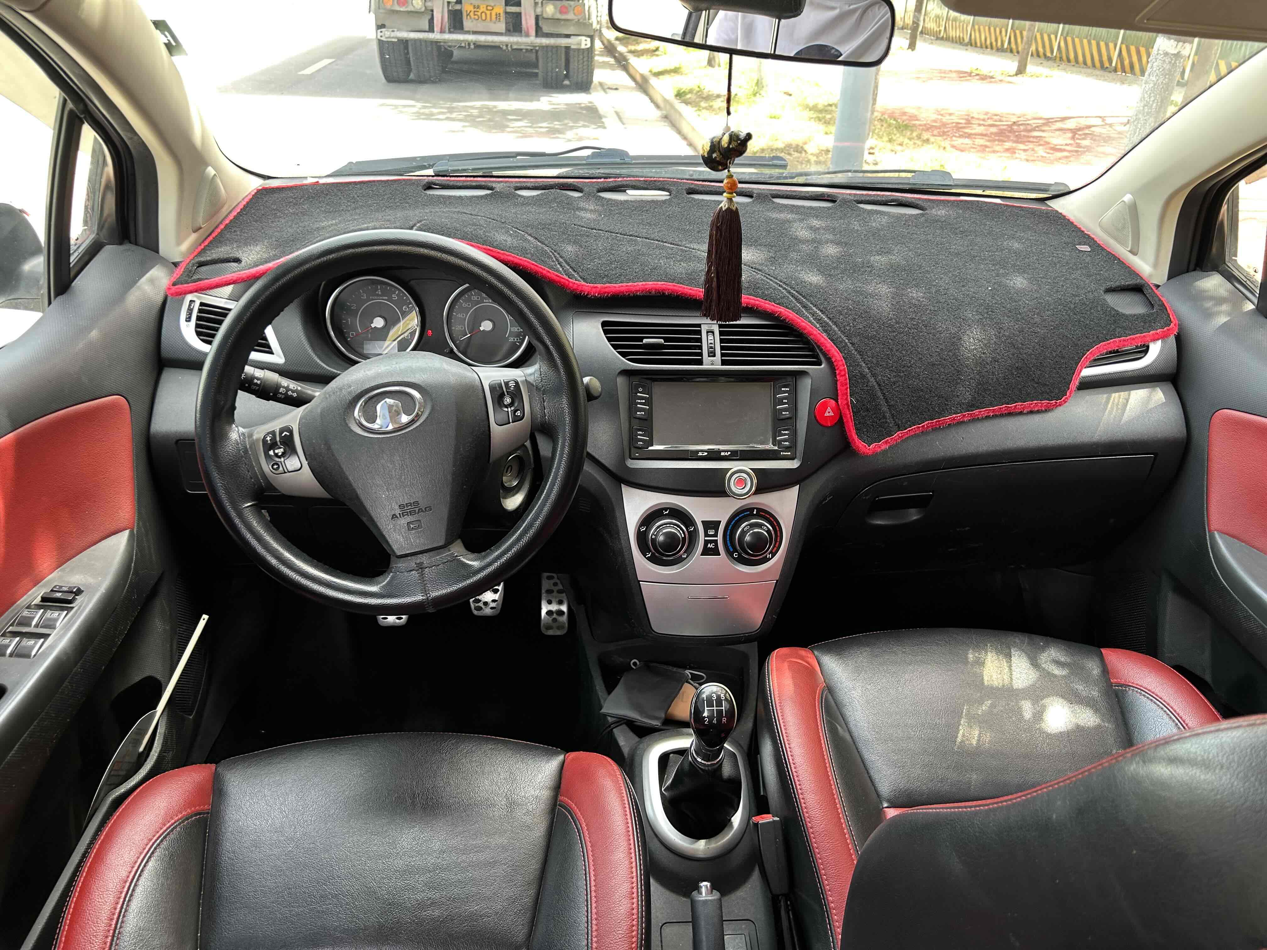 Great Wall C20R 2014 car image #5