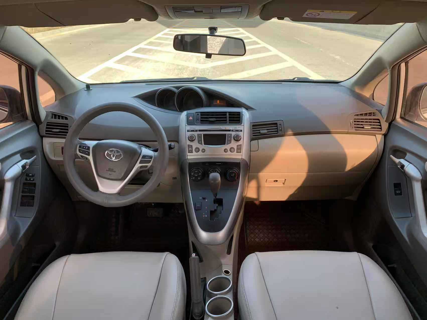 Toyota Verso 2012 car image #5