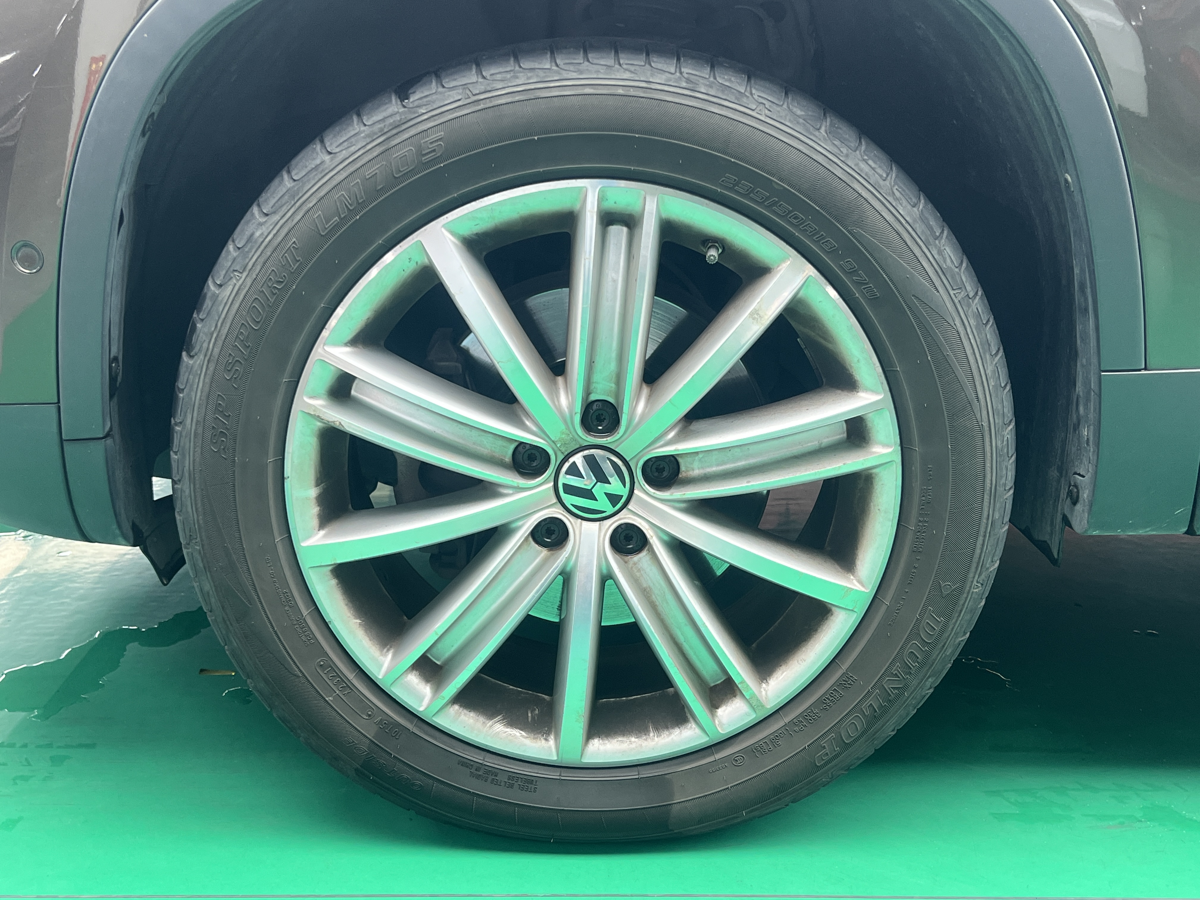 Volkswagen Tiguan 2014 car image #5