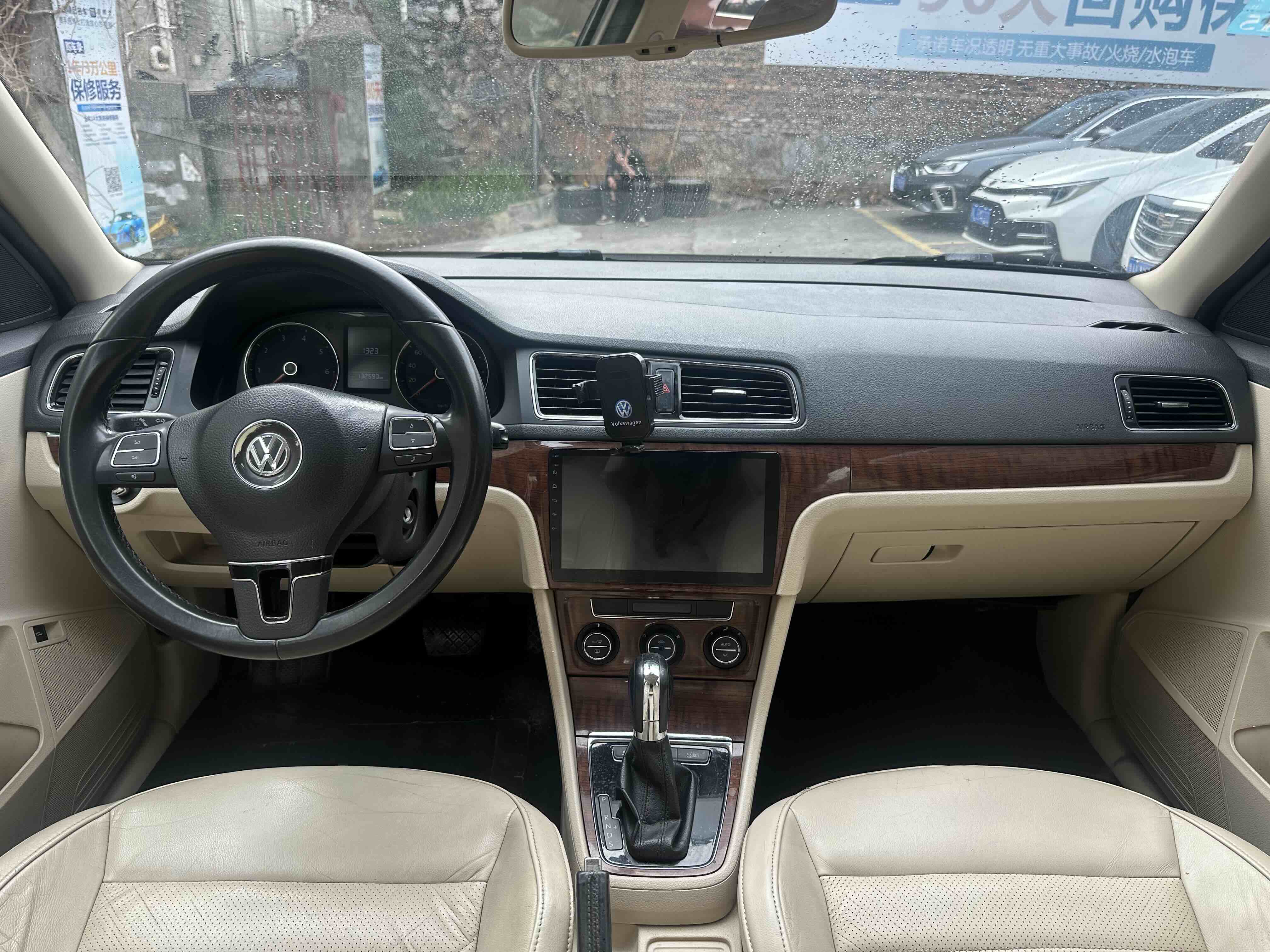 Volkswagen Lavida 2013 car image #5