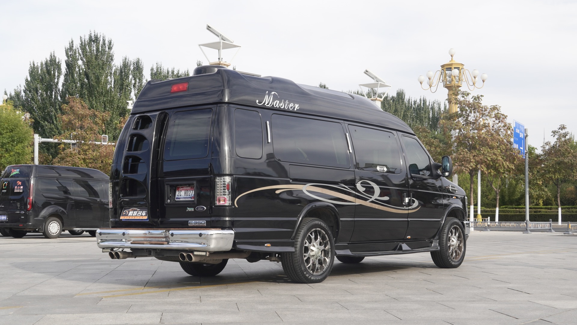 Ford E350 2015 #5 Ford E350 2015 car image #5