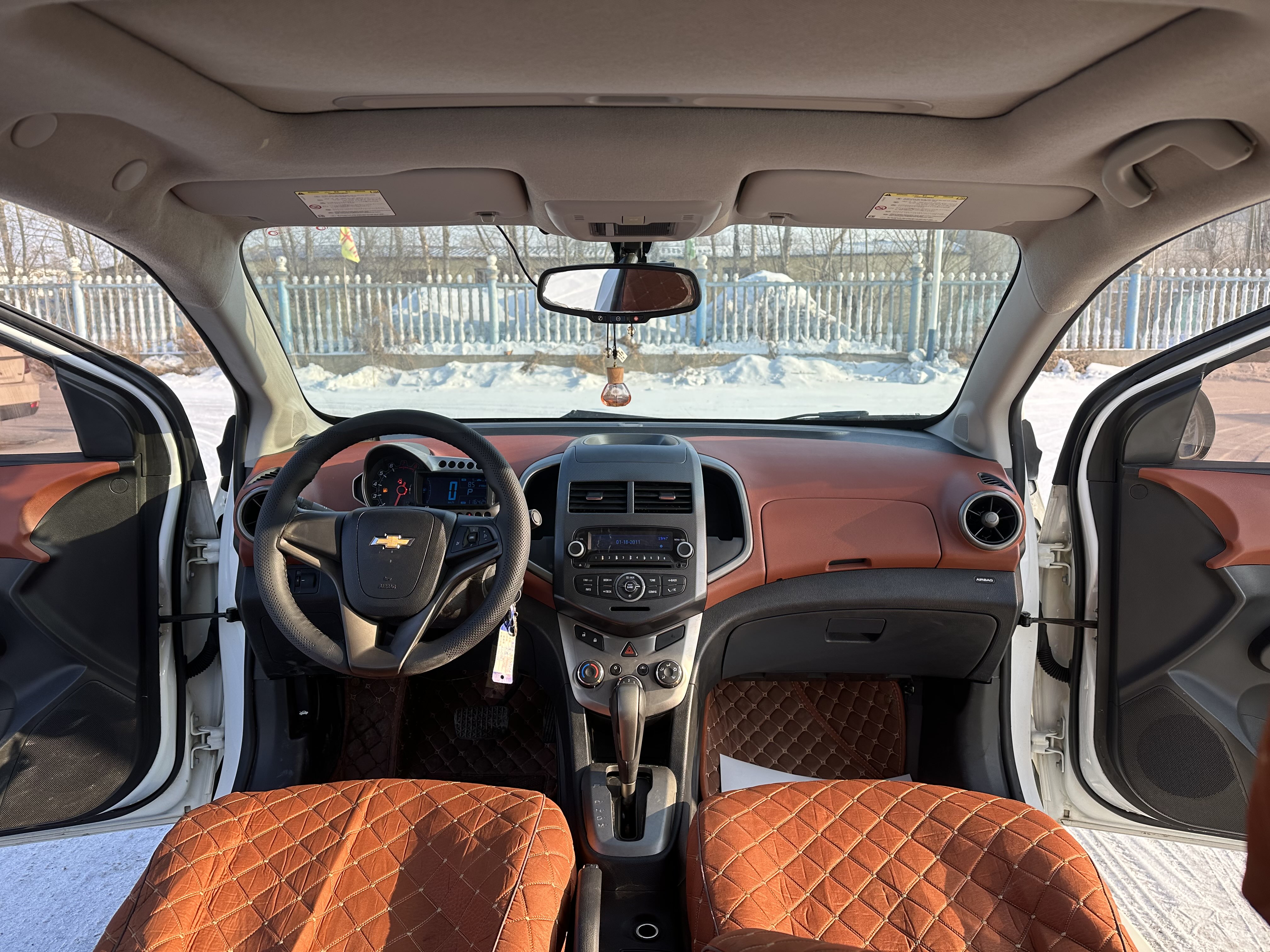 雪佛兰 爱唯欧 2011 汽车图片 #5