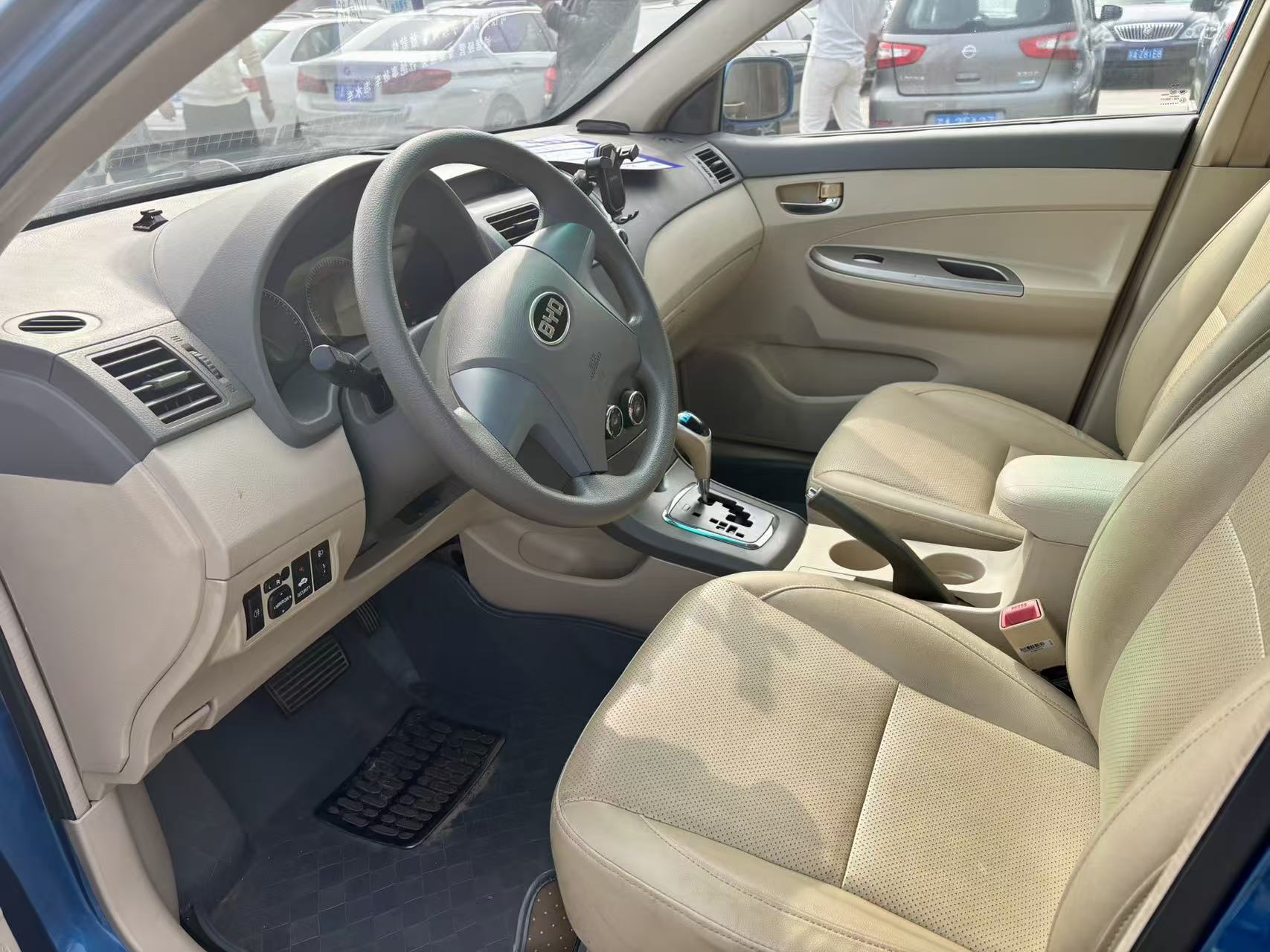 BYD L3 2014 immagine di auto #5