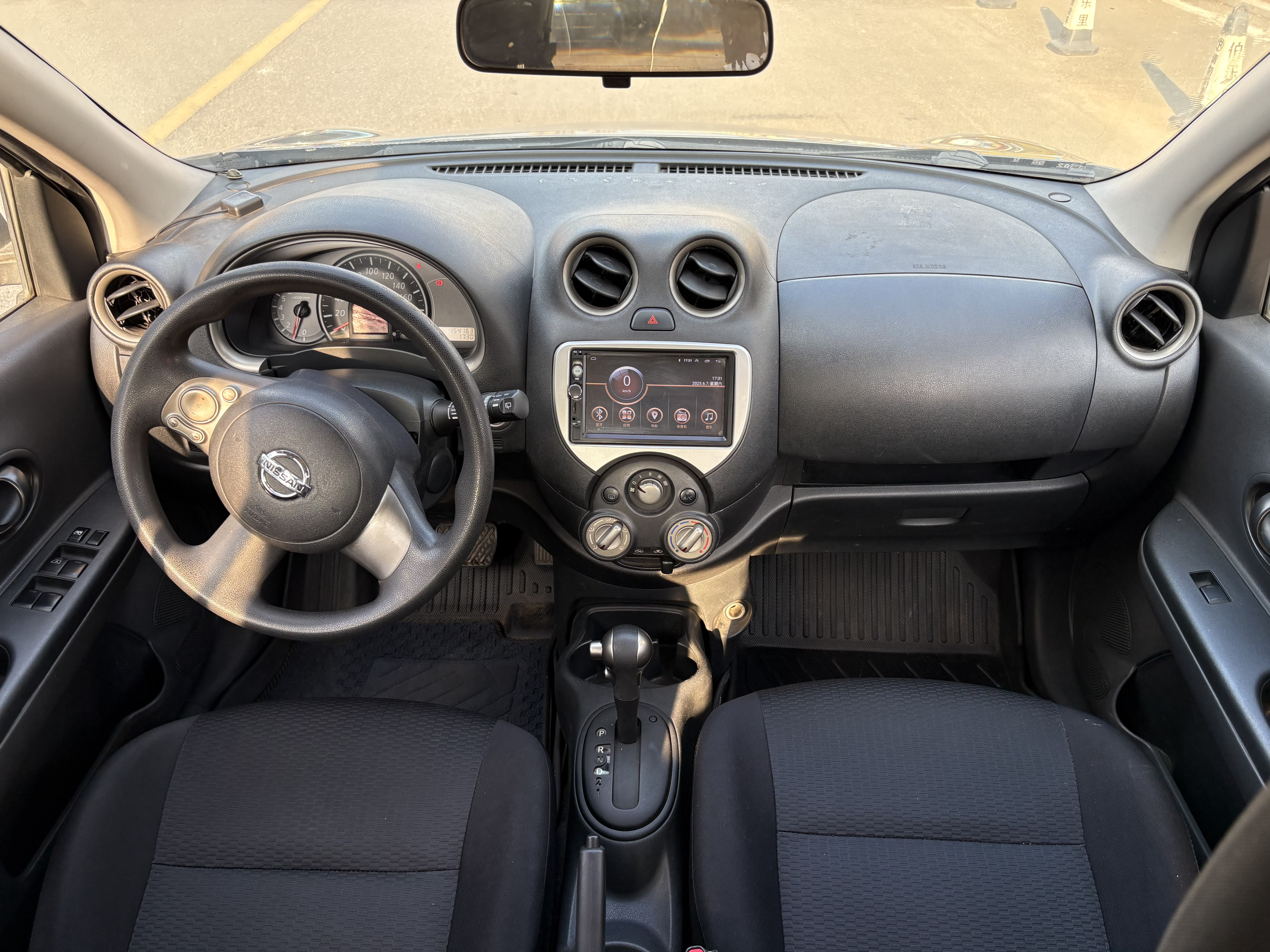 日产 玛驰 2010 汽车图片 #5