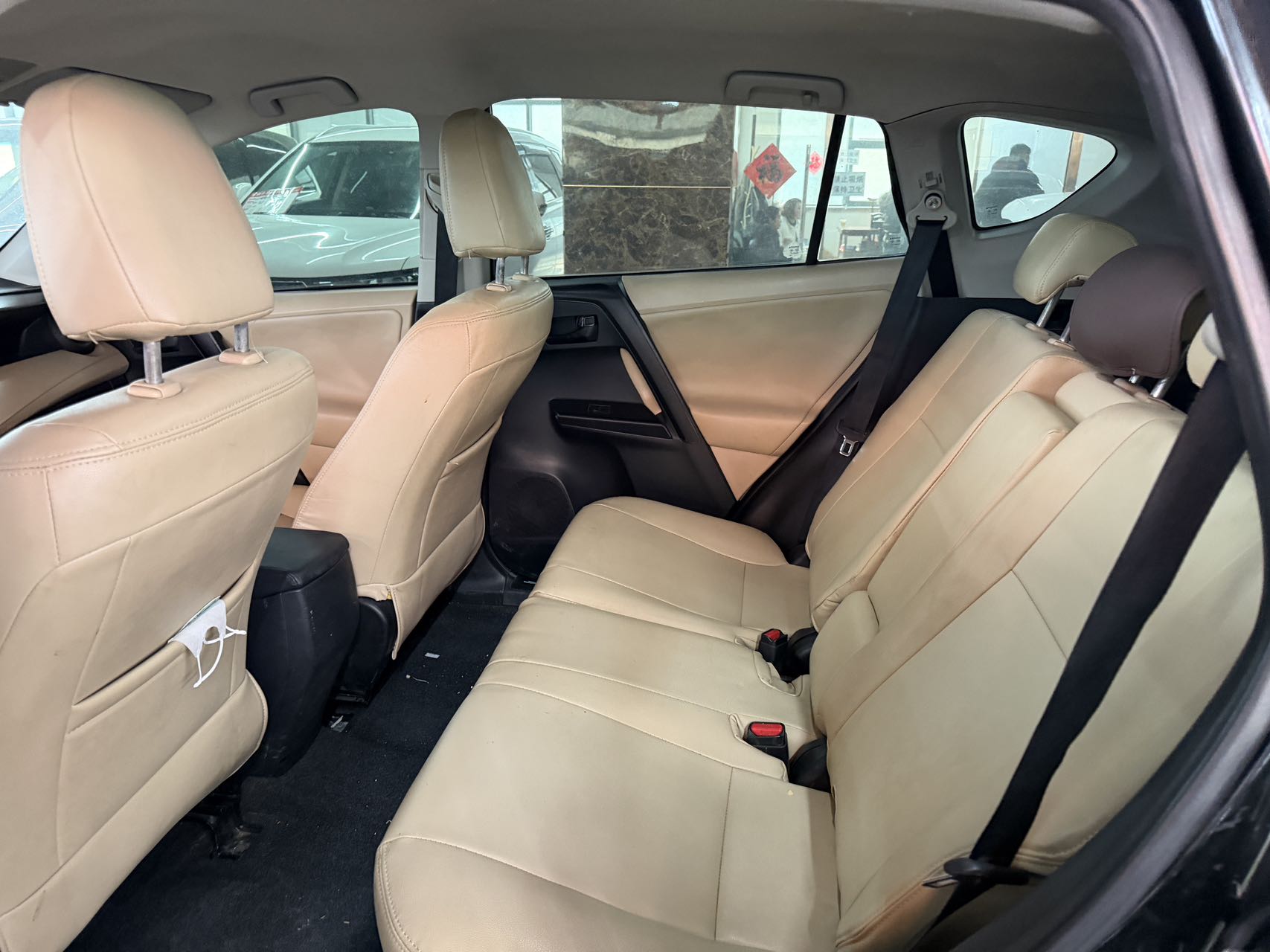 Toyota RAV4 2014 immagine di auto #5