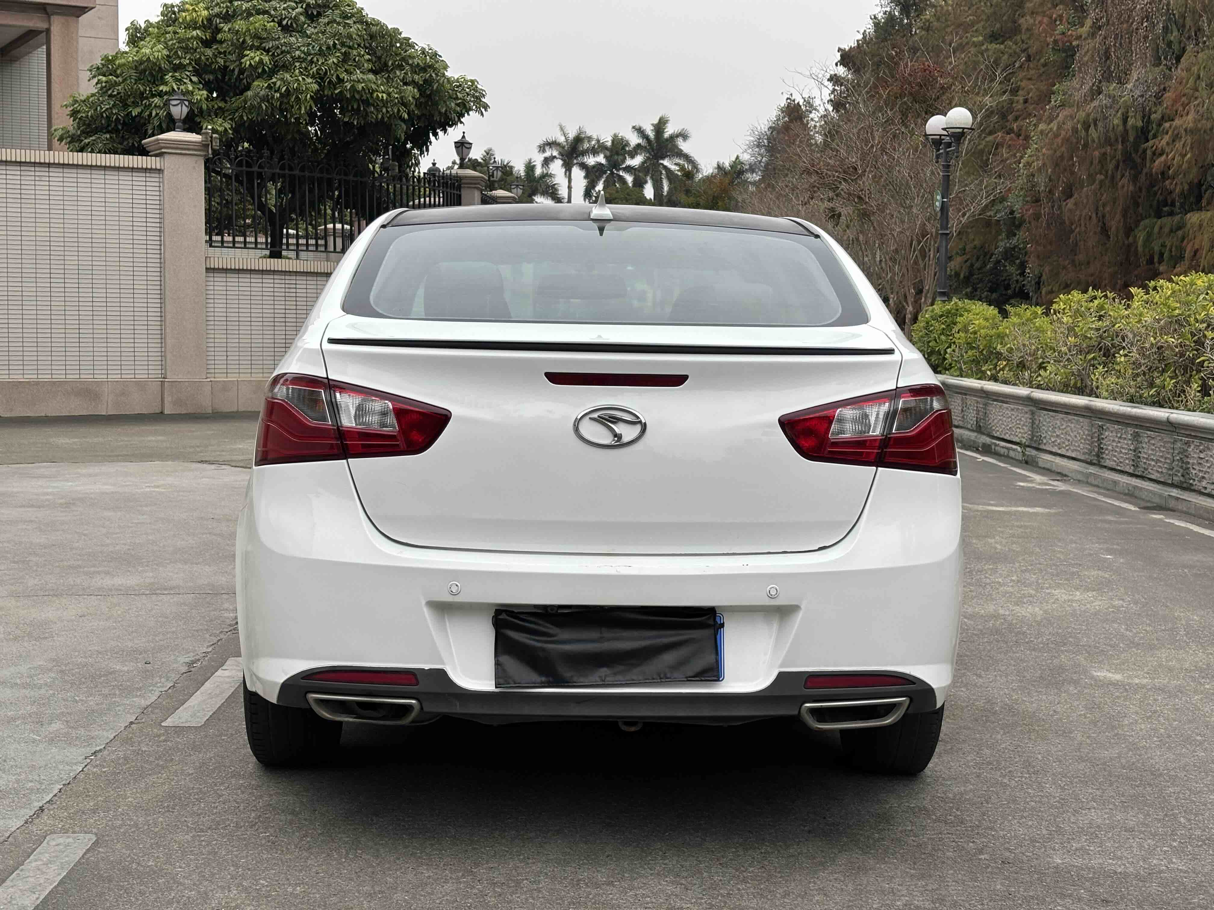 Soueast V5 Lingzhi 2015 #5 Soueast V5 Lingzhi 2015 car image #5