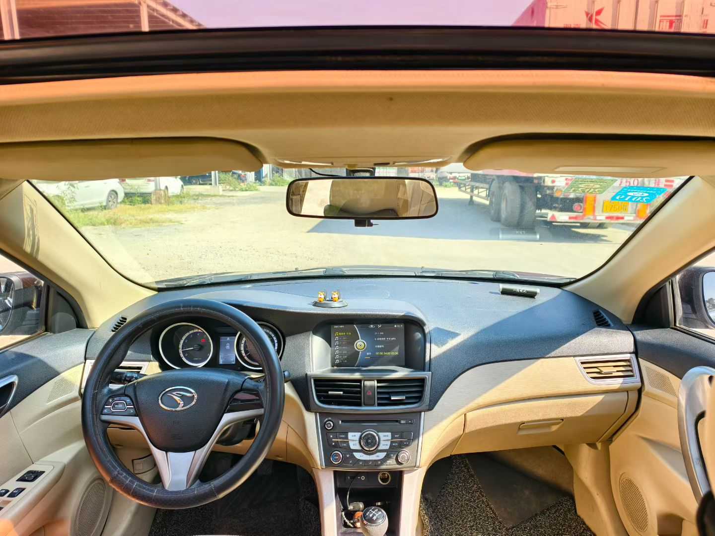 Soueast V5 Lingzhi 2013 car image #5