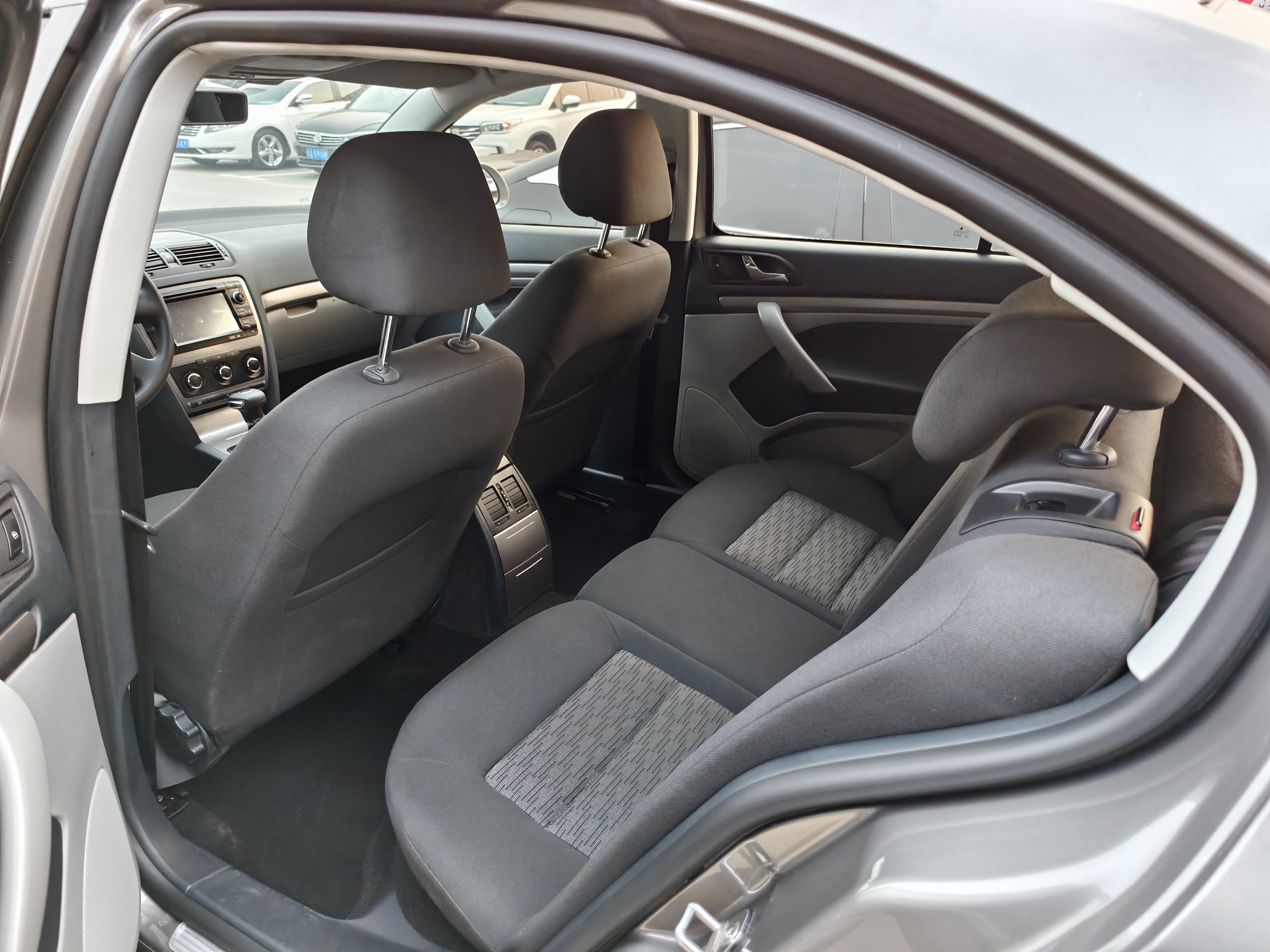 Skoda Octavia 2013 car image #5