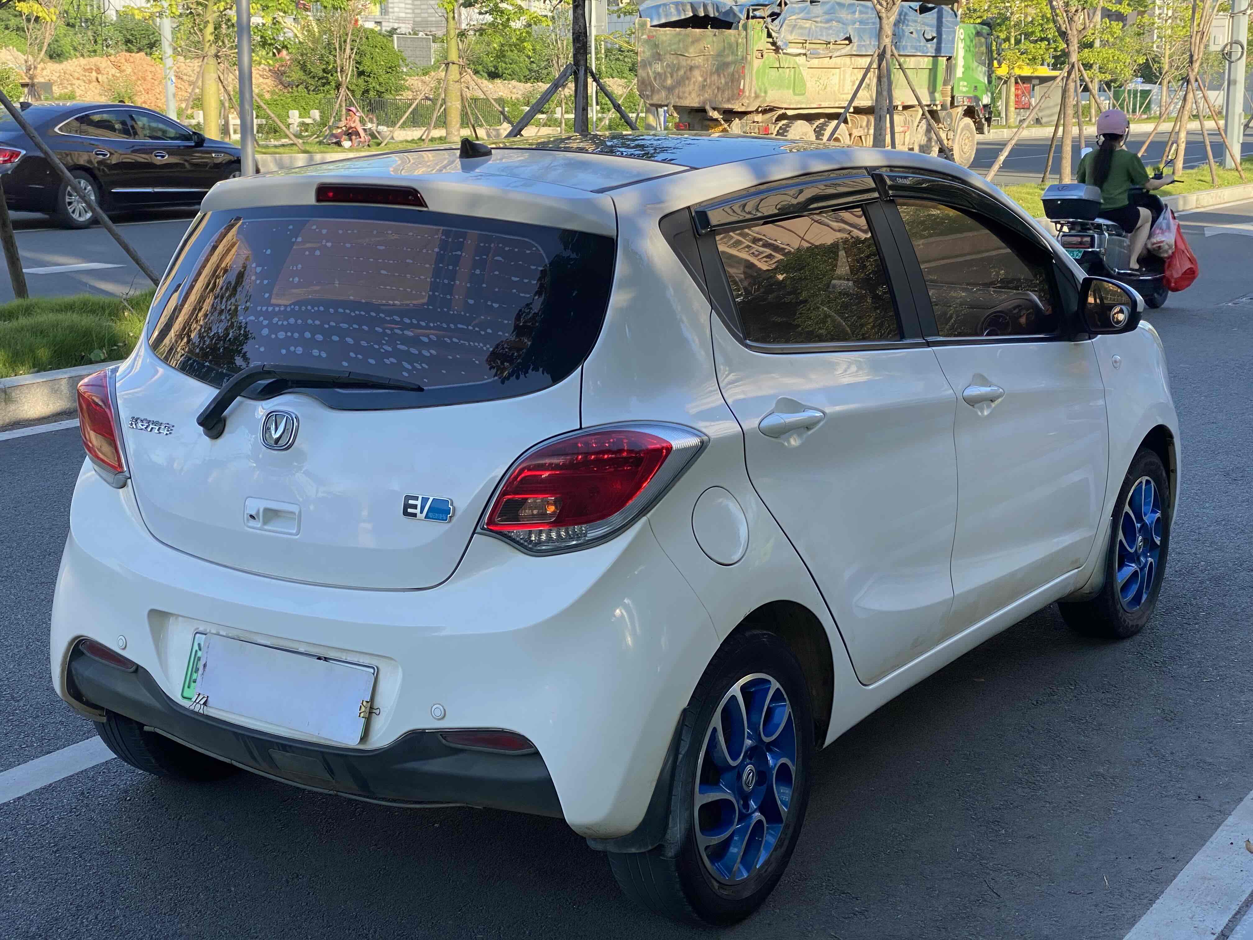 Changan BenBen EV 2017 car image #5