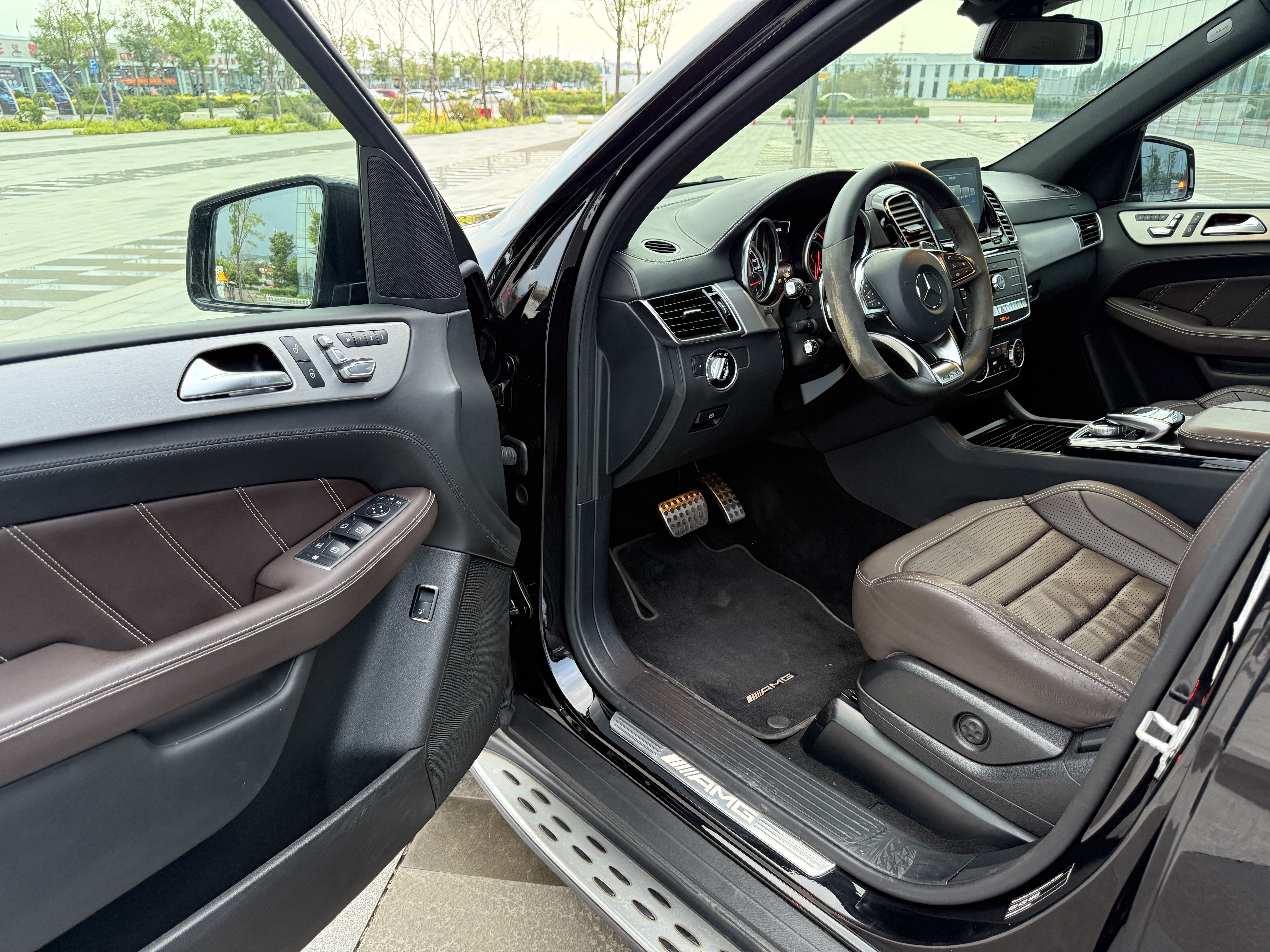 Mercedes-Benz GLE AMG 2017 immagine di auto #5