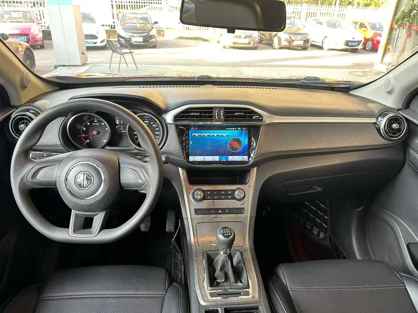 MG GS 2017 car image #5