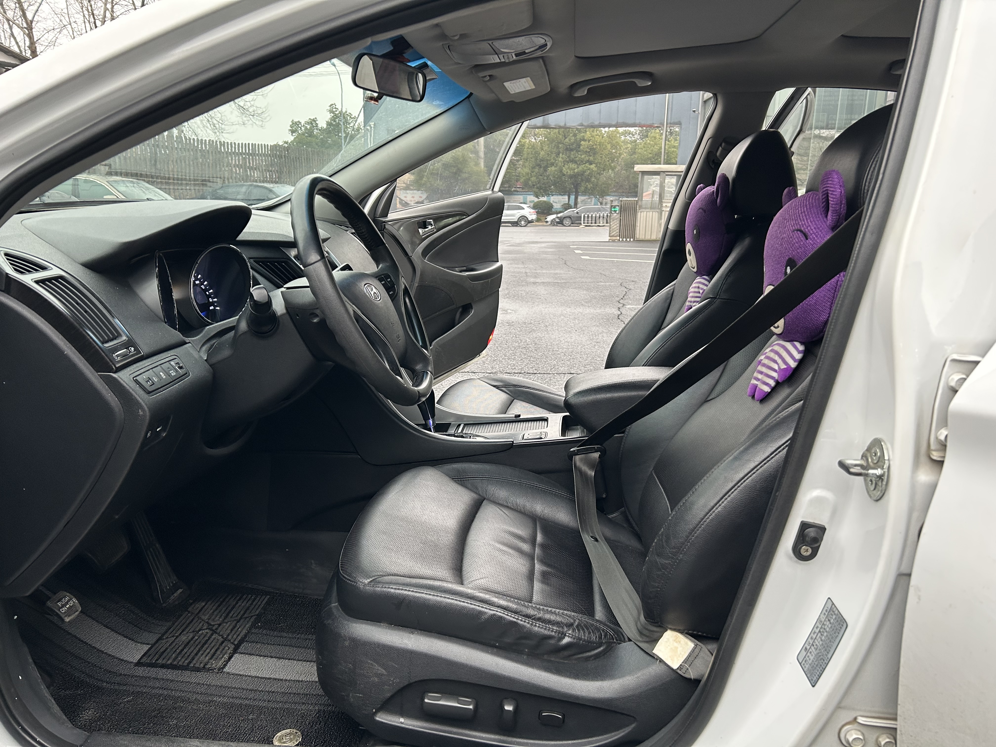 Hyundai Sonata 2012 car image #5