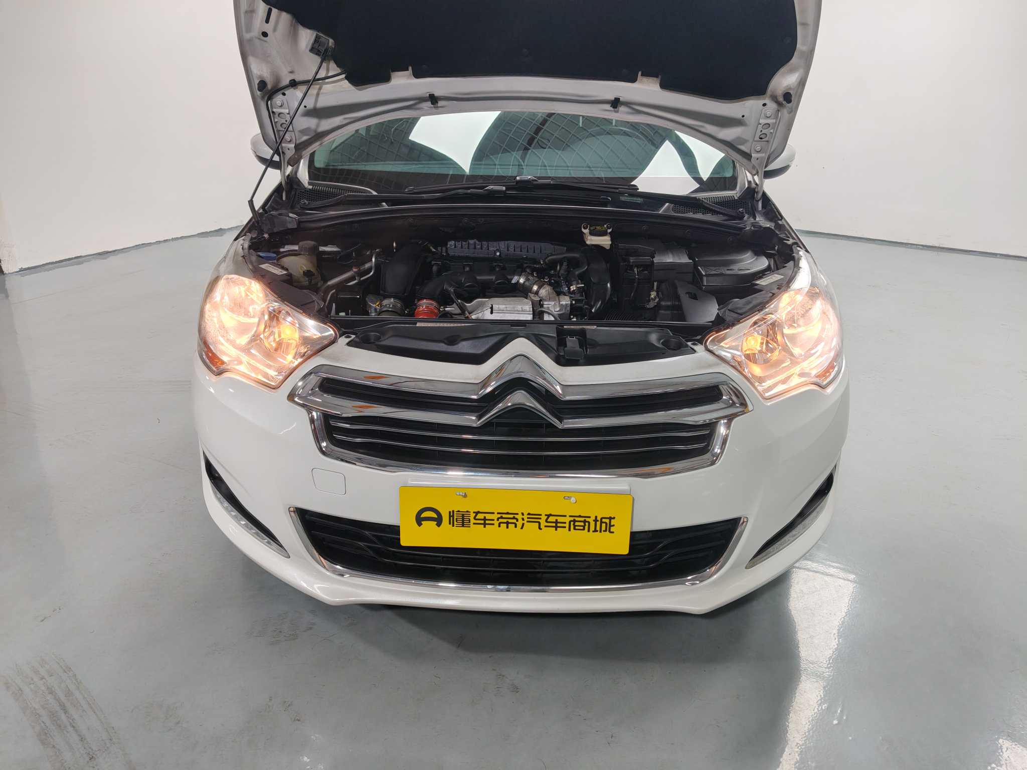 Citroen C4L 2014 car image #5