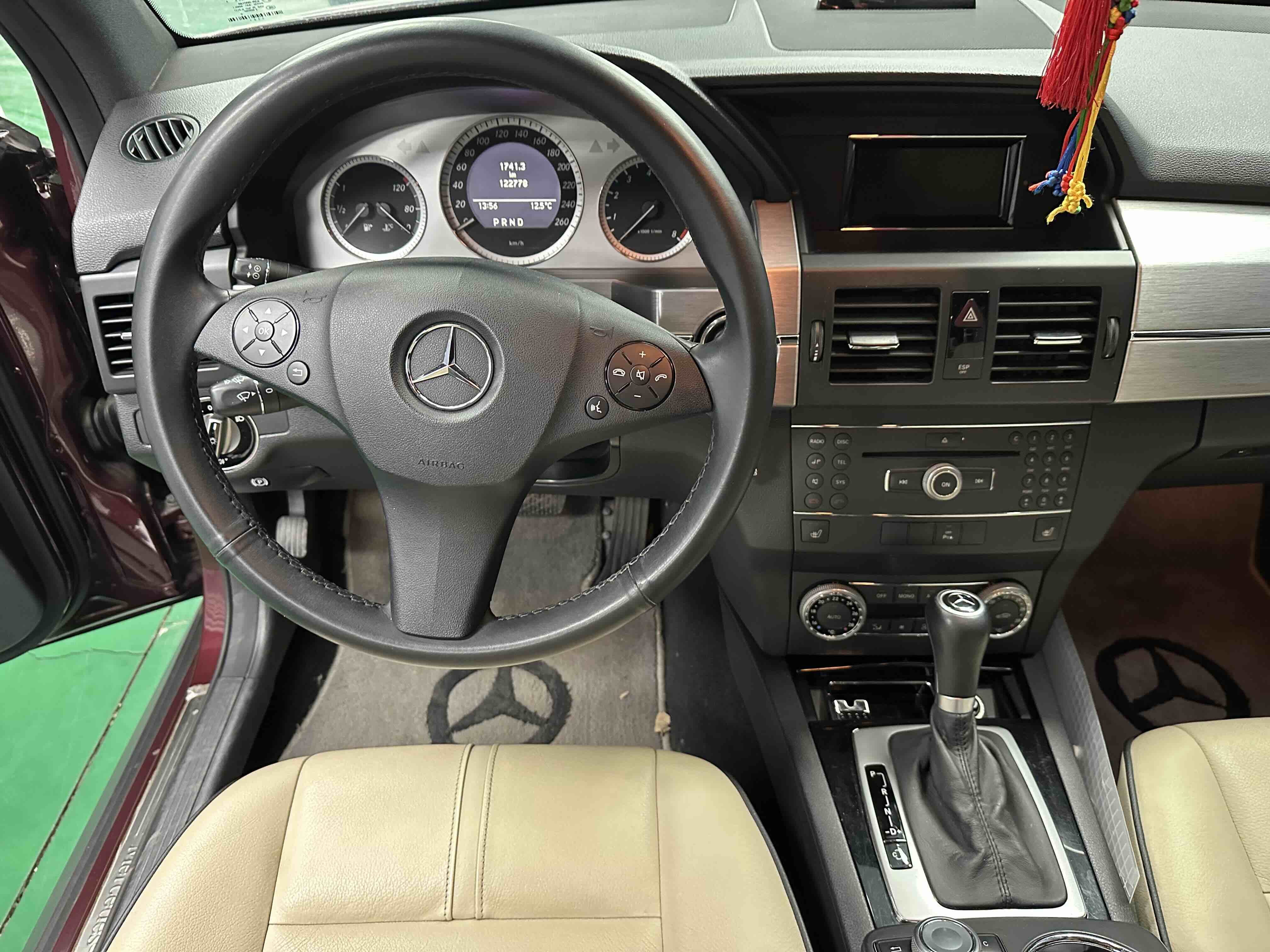 Mercedes-Benz GLK Class (Imported) 2010 car image #5